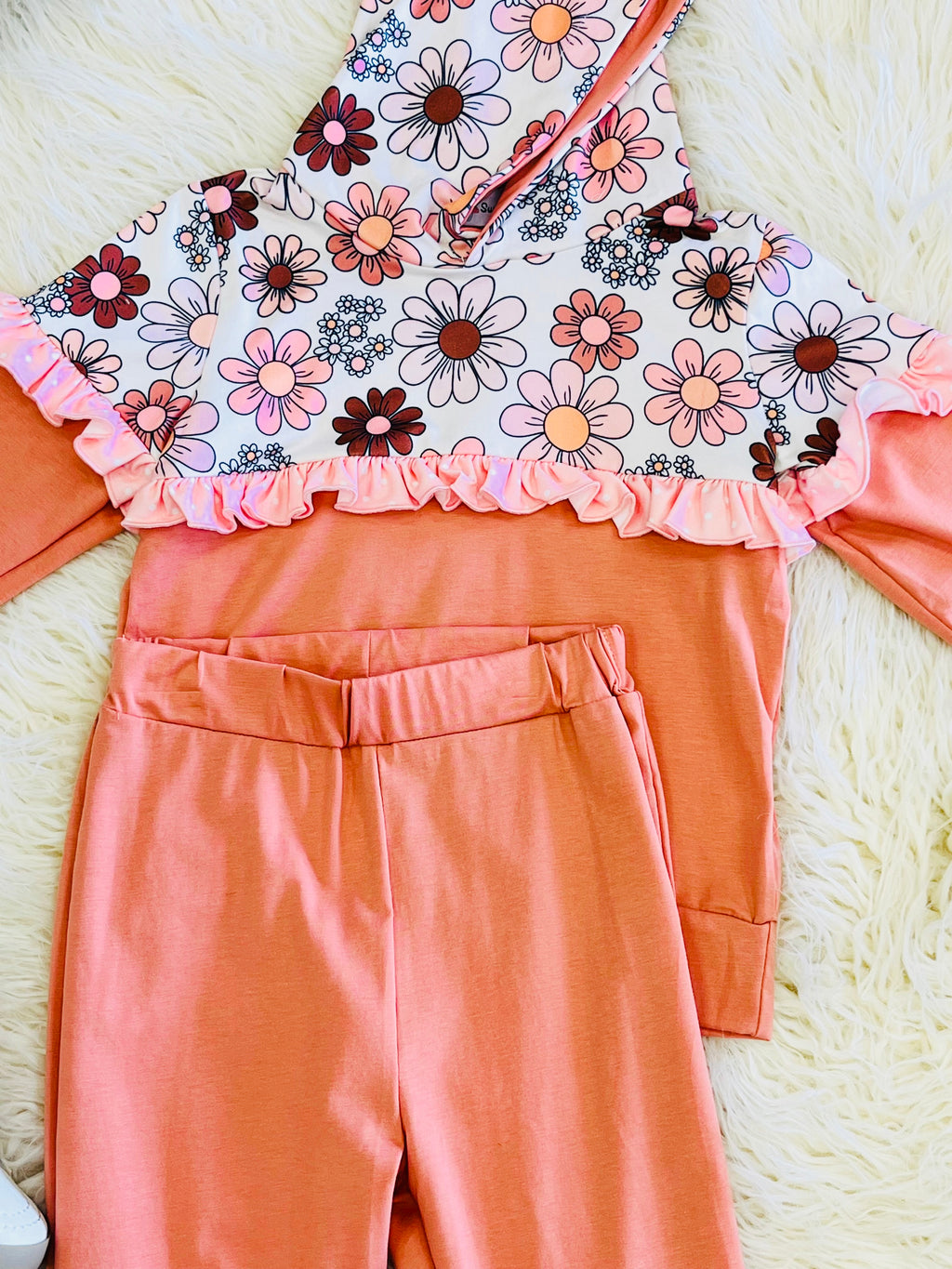 Girl’s Fall Floral Outfit