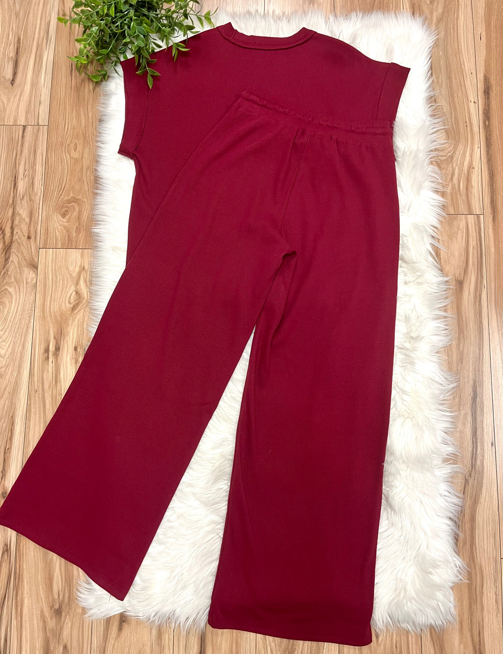 Women’s Zenana Burgundy Ribbed Cuff Sleeve Pant Set Loose Fit