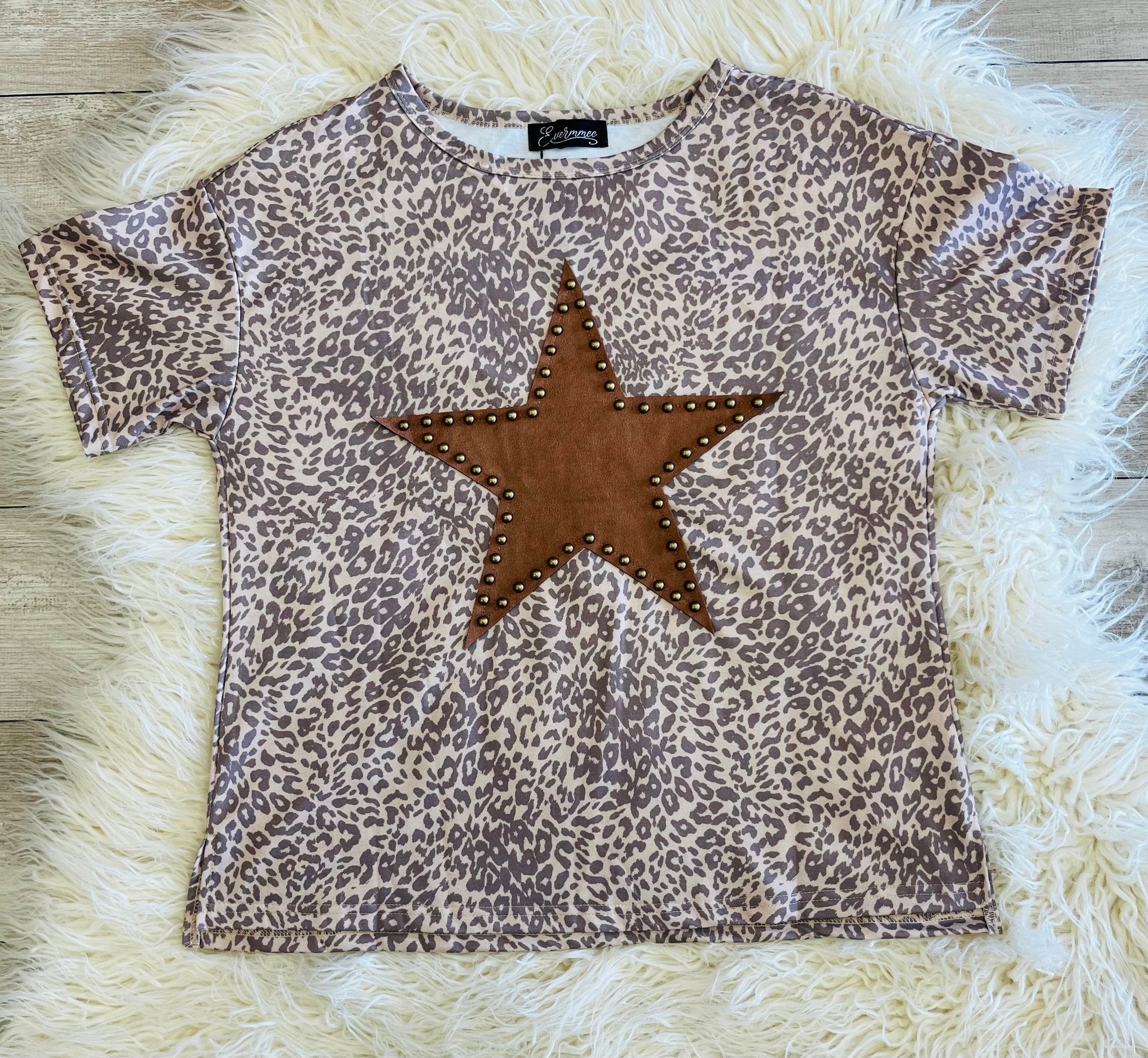 Women’s Evermmee Star Leopard Print Top