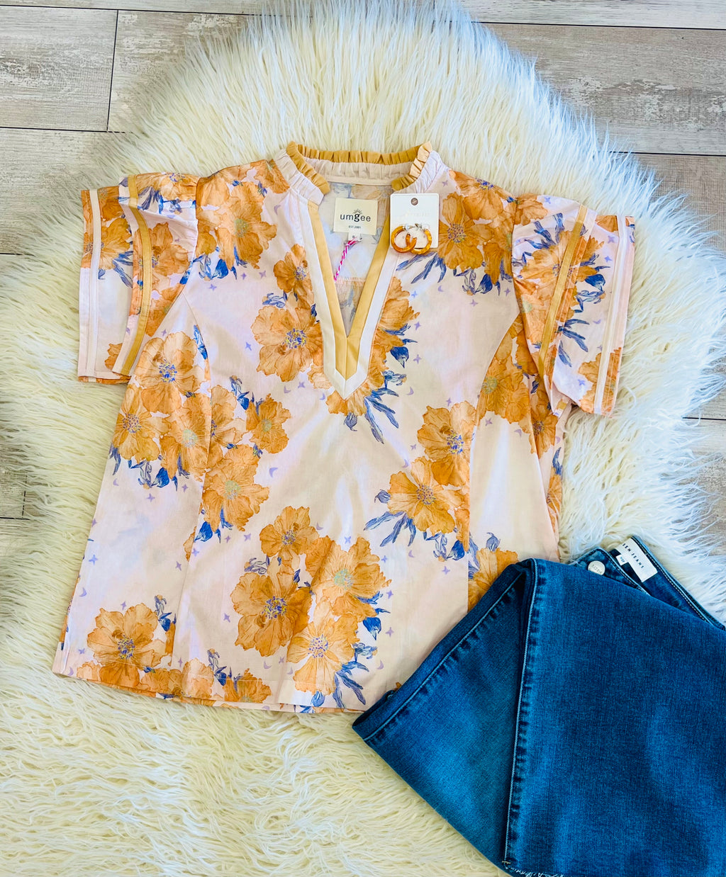 Women’s Umgee Floral Ruffle Sleeve Top