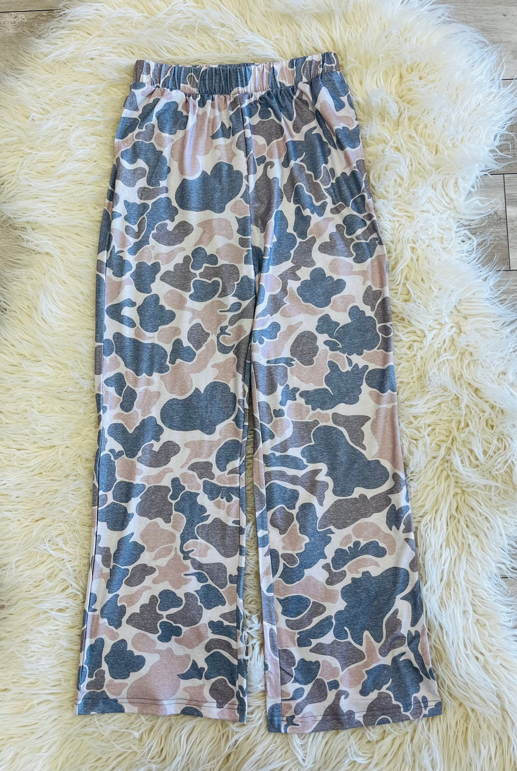 Women’s Evermmee Regular and Curvy Camouflage Pant Set