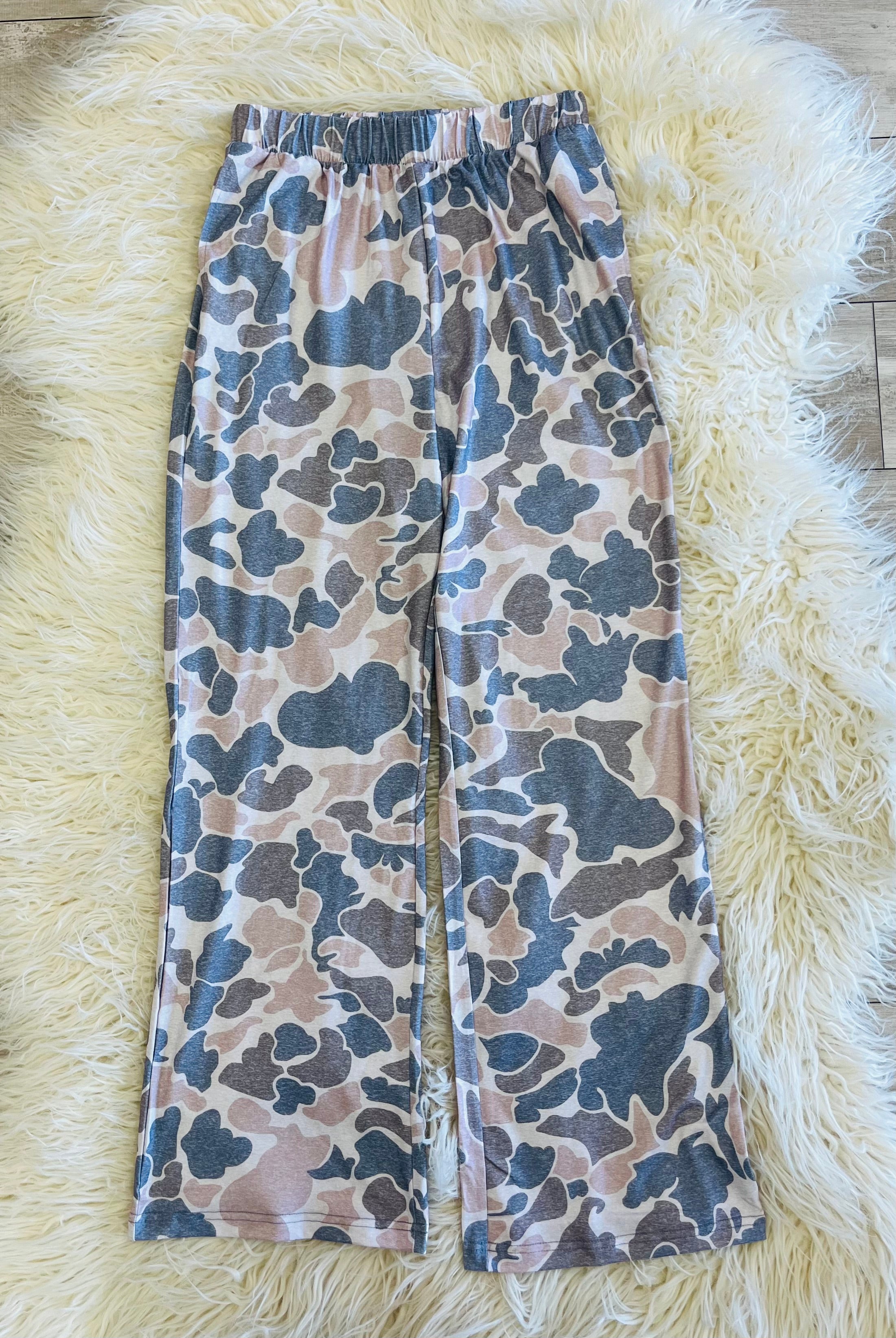 Women’s Evermmee Regular and Curvy Camouflage Pant Set
