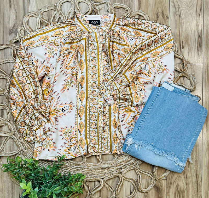 GiGiO Ivory Floral Top