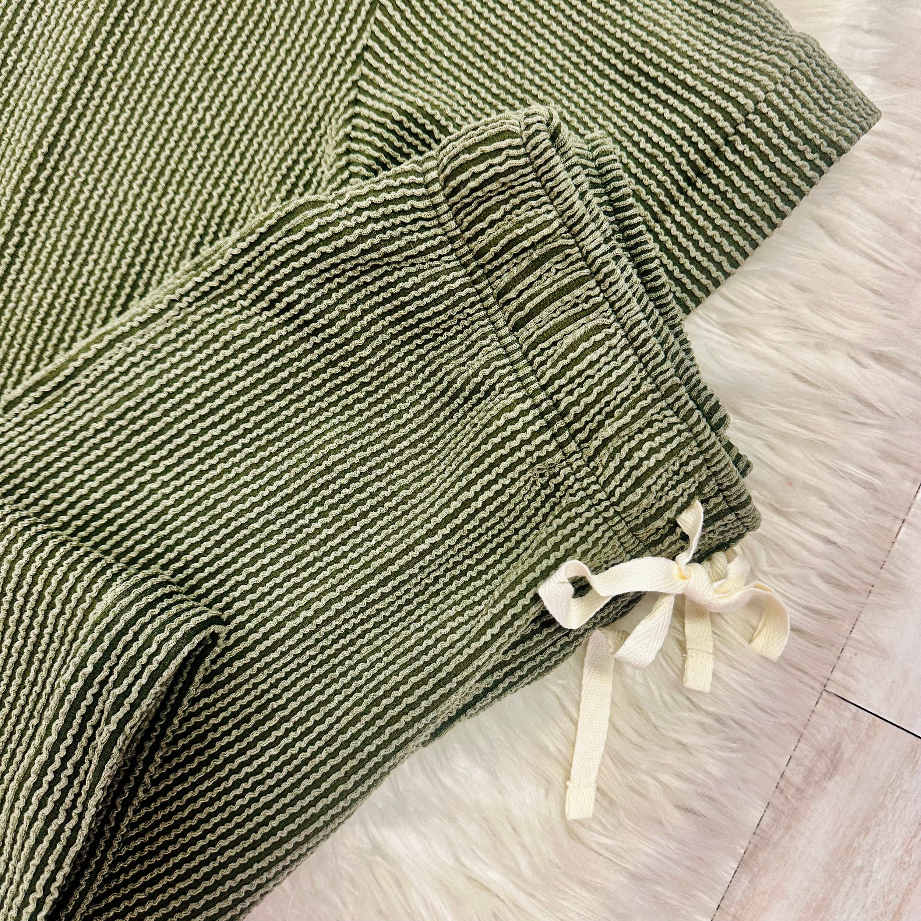 Women’s Ribbed Top and Drawstring Pant Set in Army Green