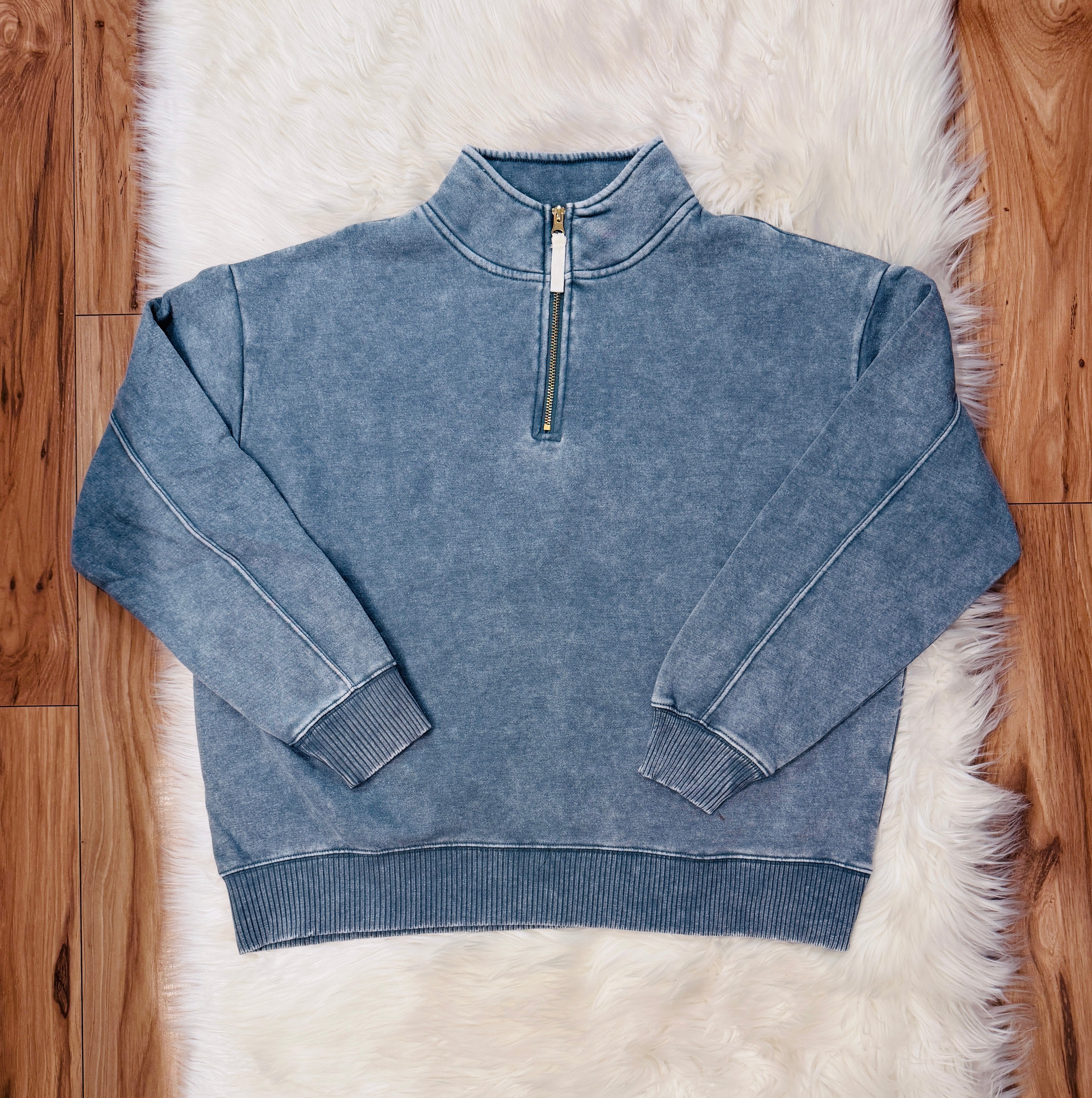 Women’s Zenana Blue/Gray Acid Wash Quarter Zip Pullover True to Size
