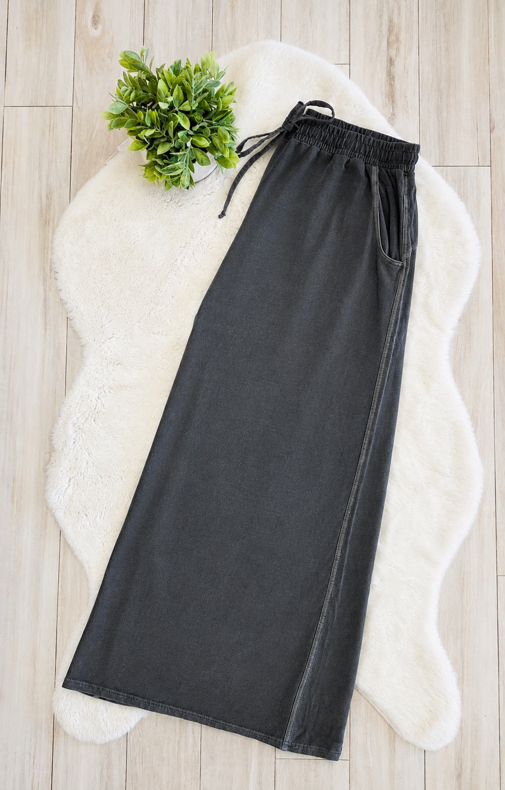 Women’s Petite Zenana Charcoal Grey Wide-Leg Pants