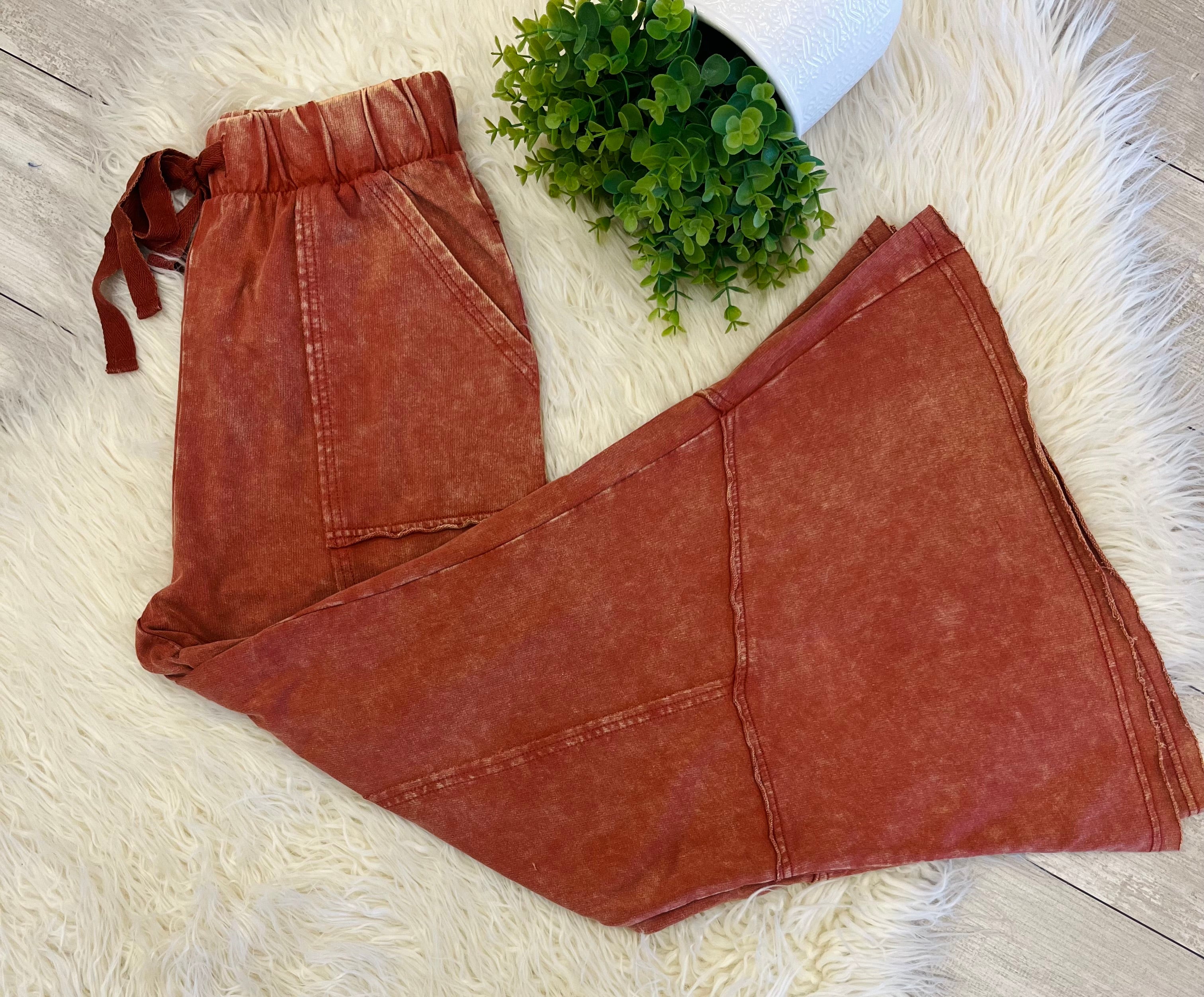 Women’s Zenana Exposed- Seam Flare Hem Pants With Pockets In Rust