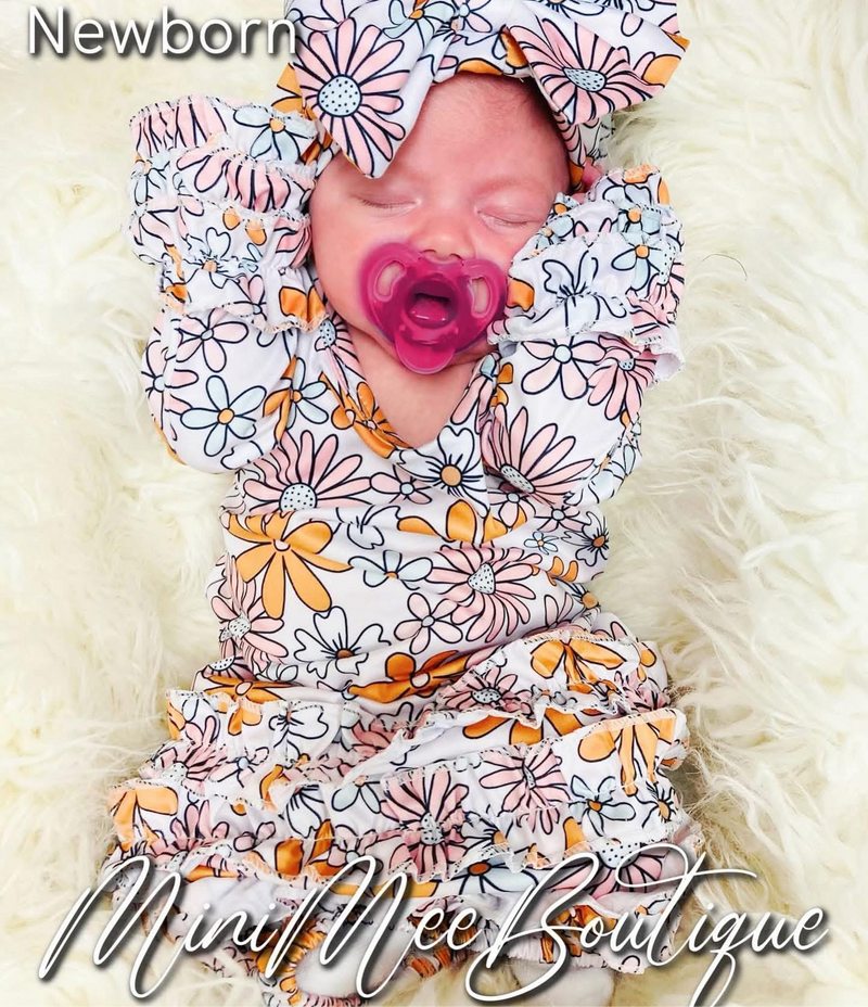 Daisy Print Baby Gown and Headband