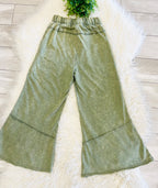 Women’s Zenana Exposed- Seam Flare Hem Pants With Pockets In Light Olive
