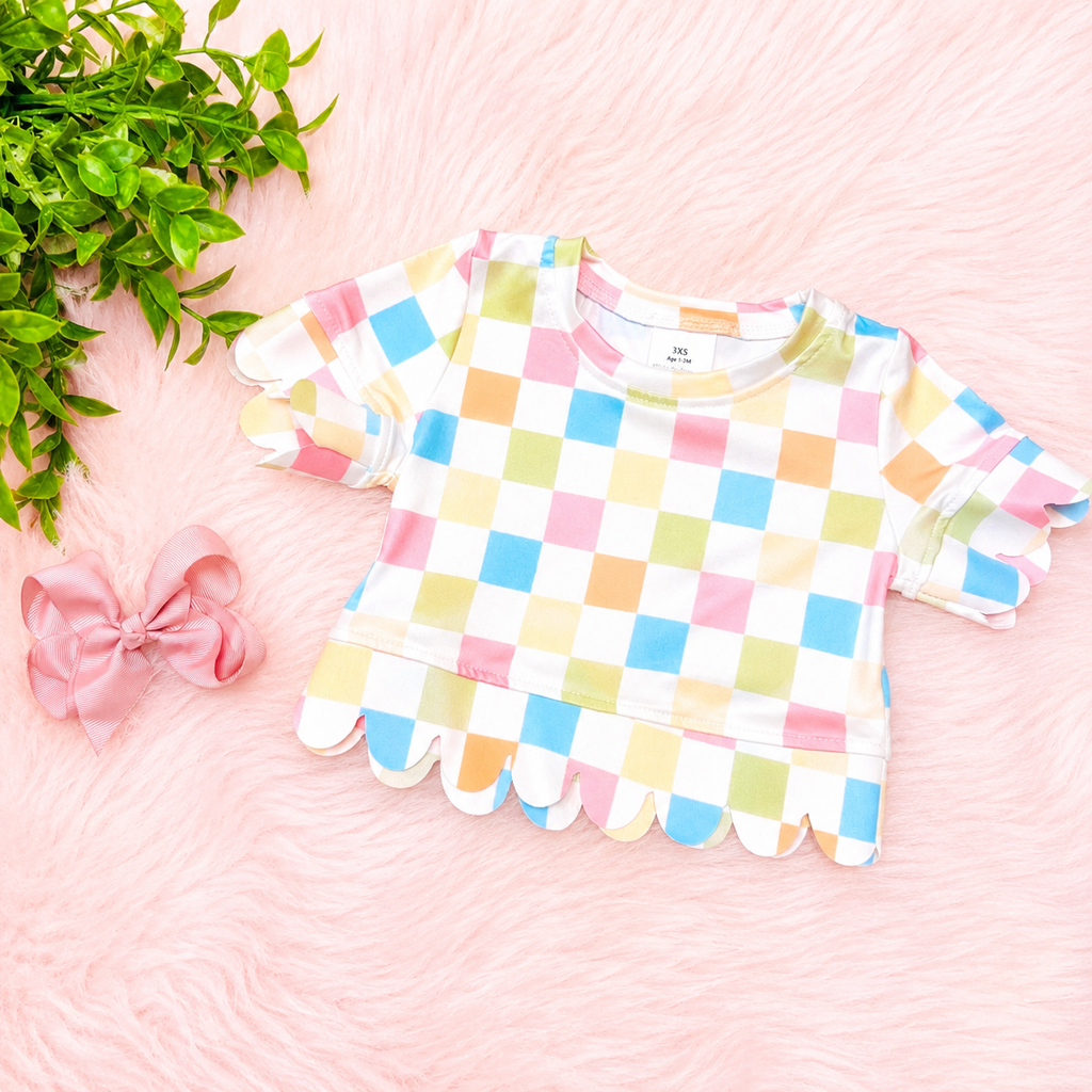 Girl’s Scalloped Checkered Short Outfit Set