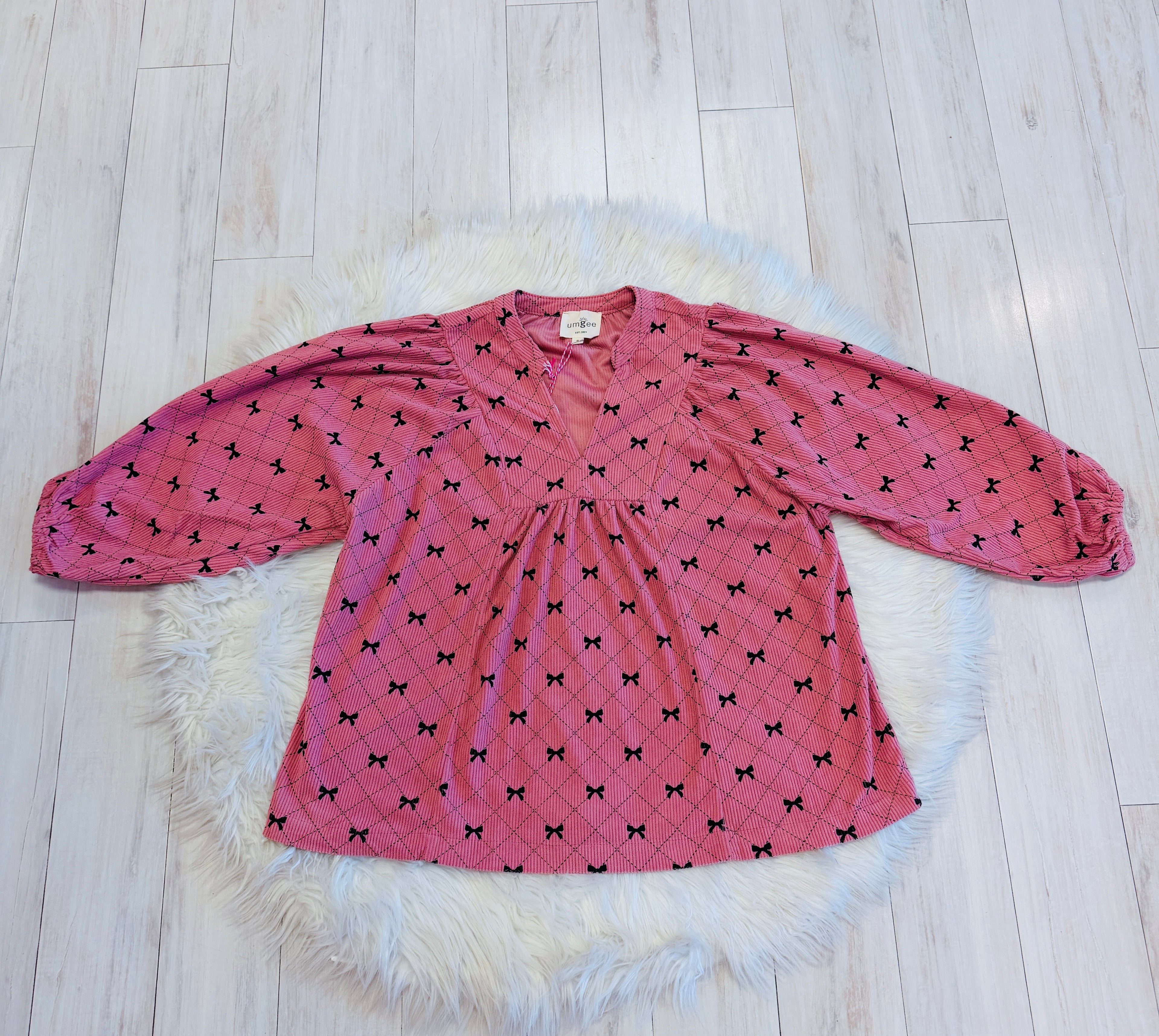 Women’s Umgee Corduroy Bow Print Top Loose Fit