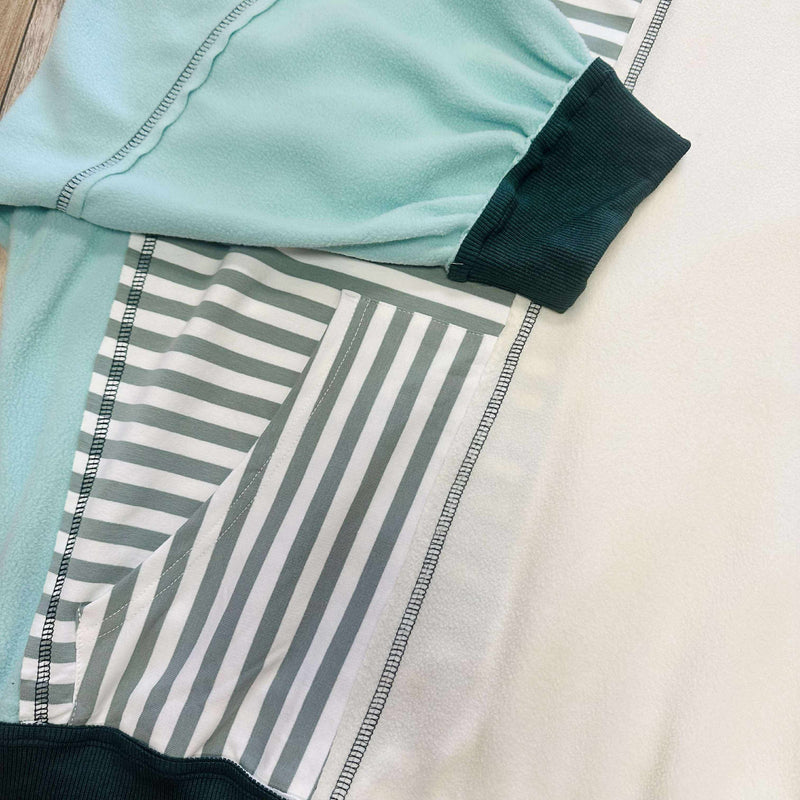 Women’s Oversized Mixed Print Pullover