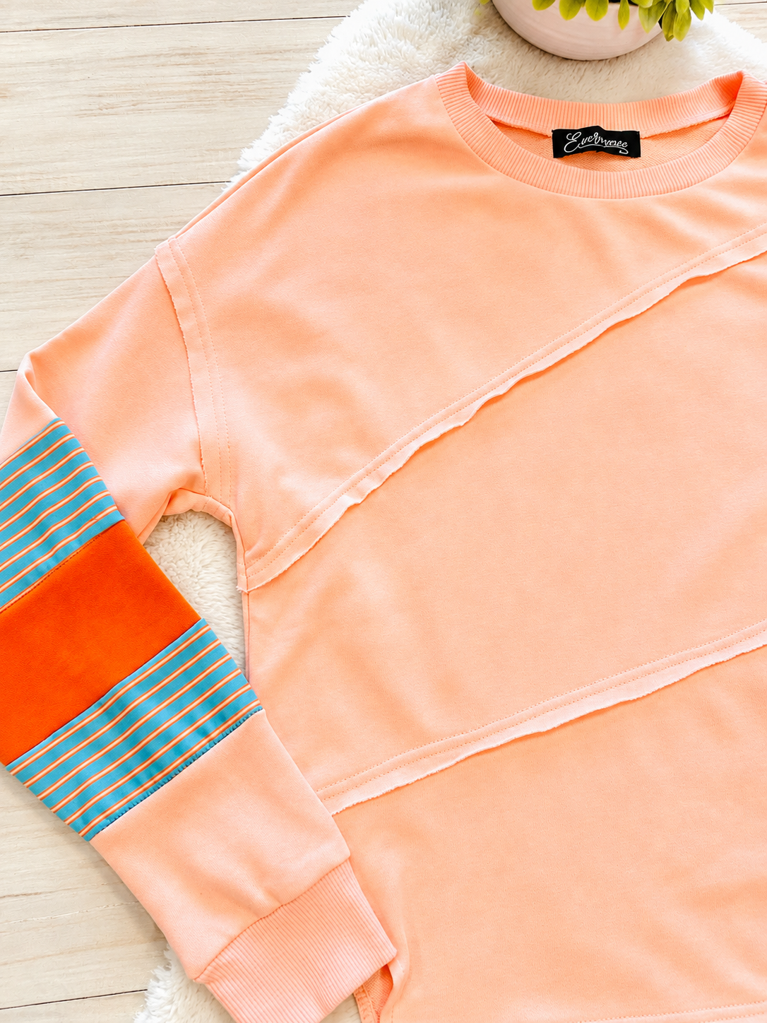 Women’s Evermmee Peach Detailed Long Sleeve Top