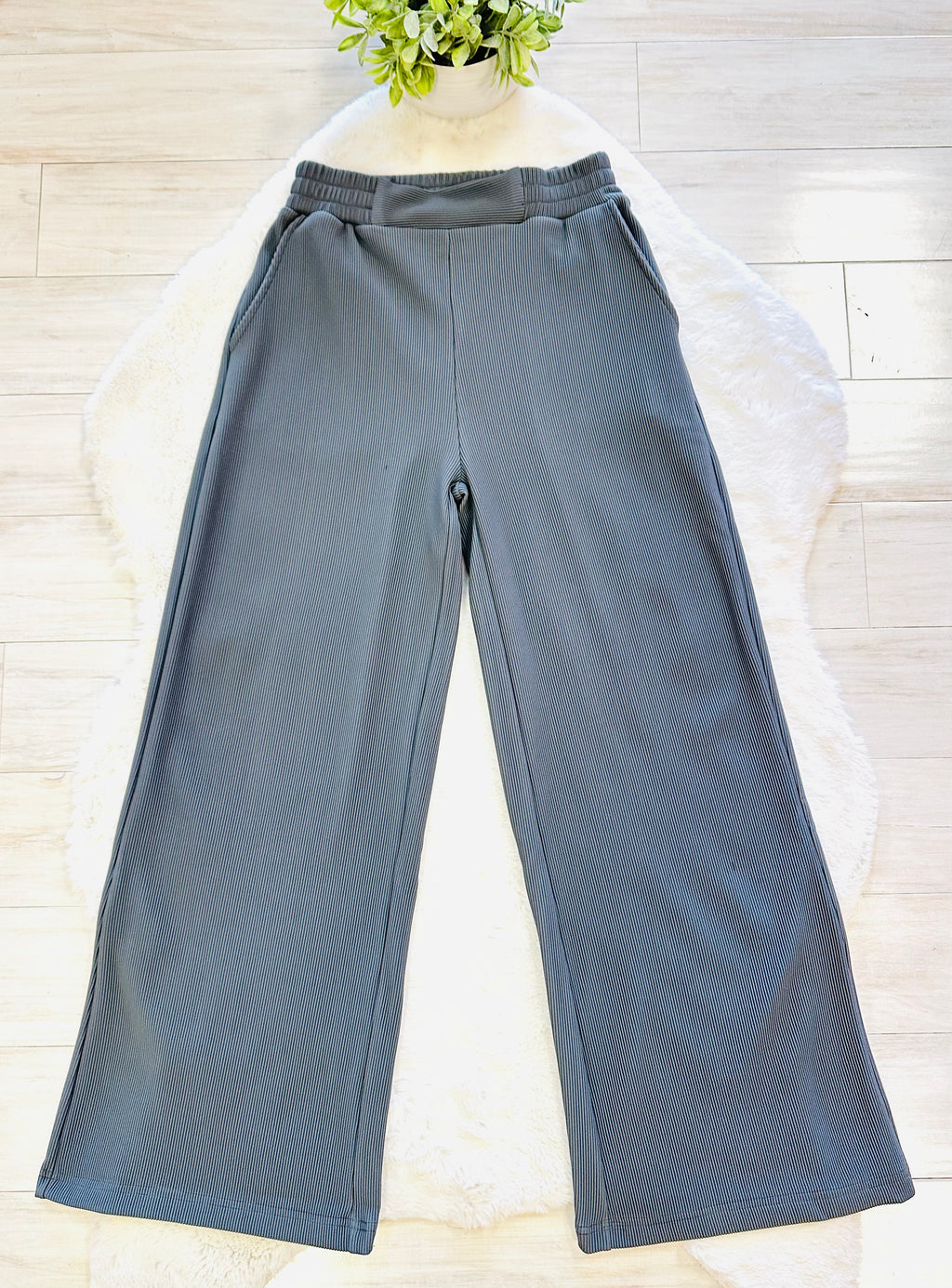 Women’s Zenana Grey Ribbed Pant Set