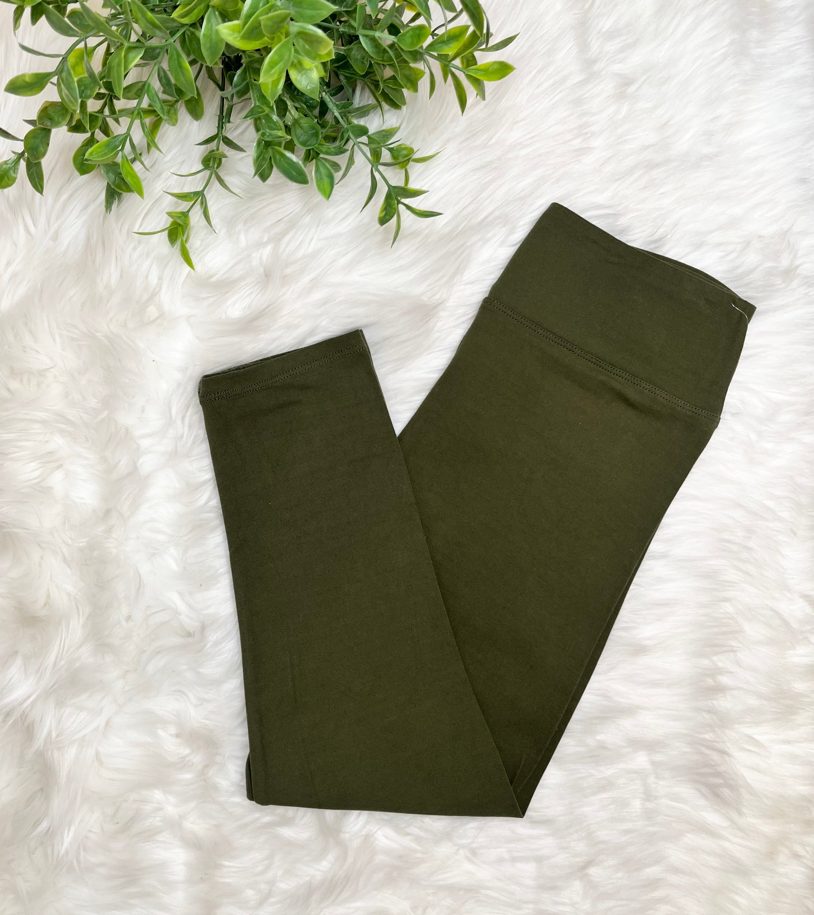 Women’s Ultra Soft Pull on Capri Leggings in Olive