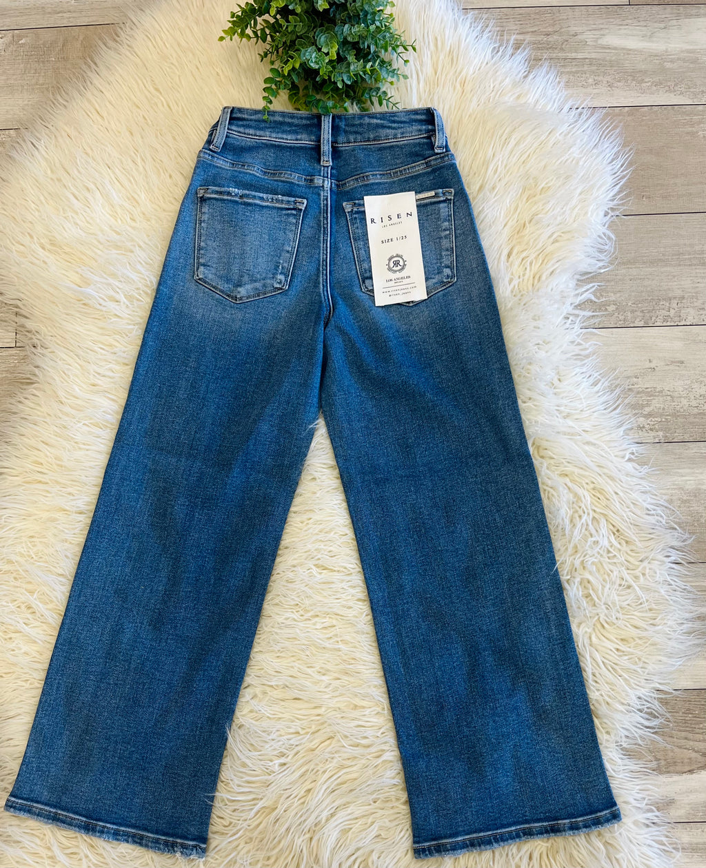 Women’s Risen Straight Leg Jeans 1790