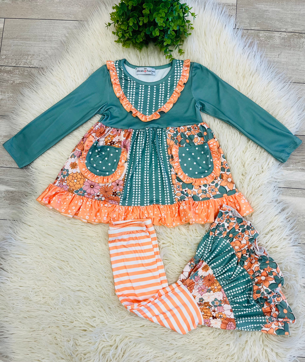 Girl’s Sage Floral Pocket Two- Piece Bell Bottom Ruffle Set