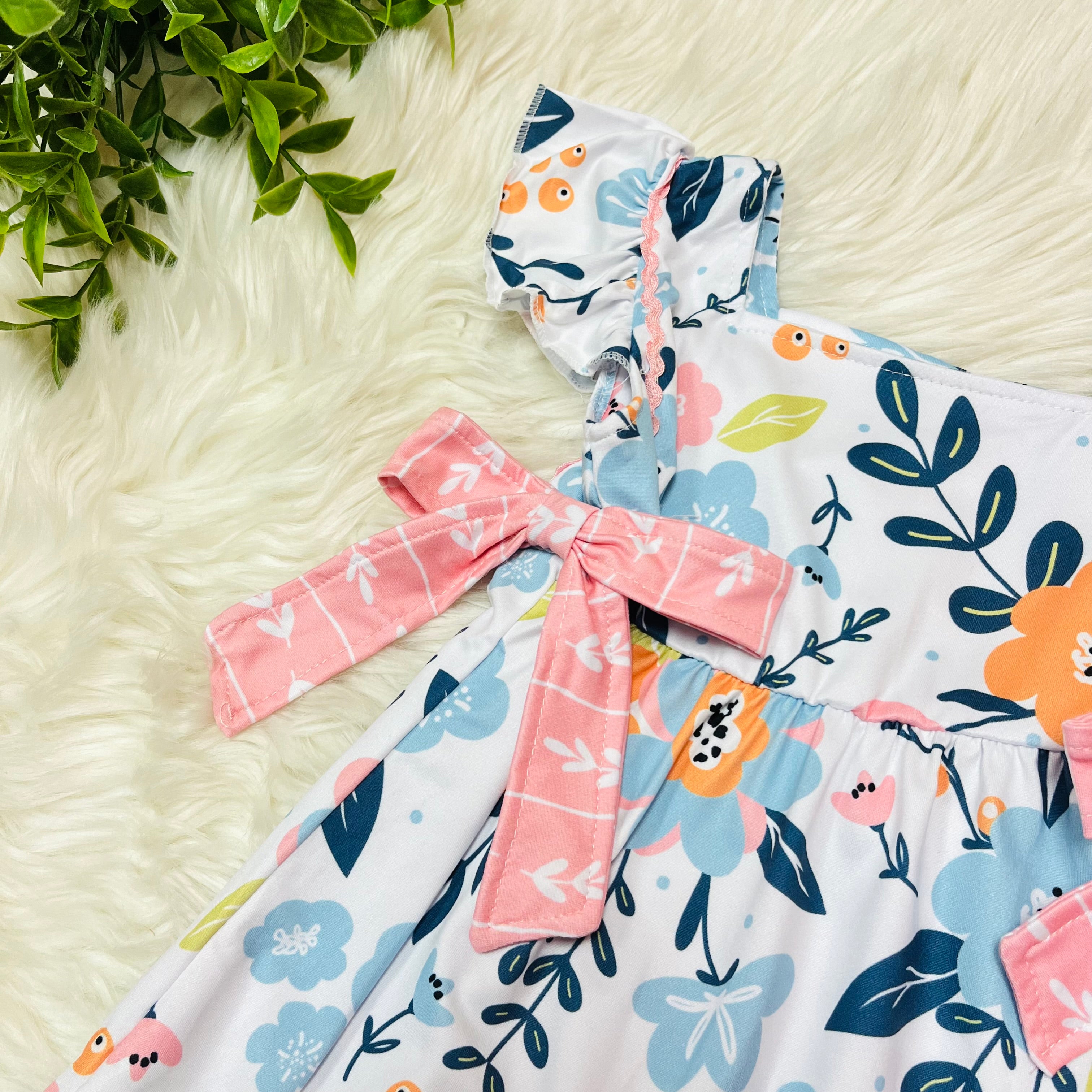 Girl’s Floral Bow Short Outfit Set