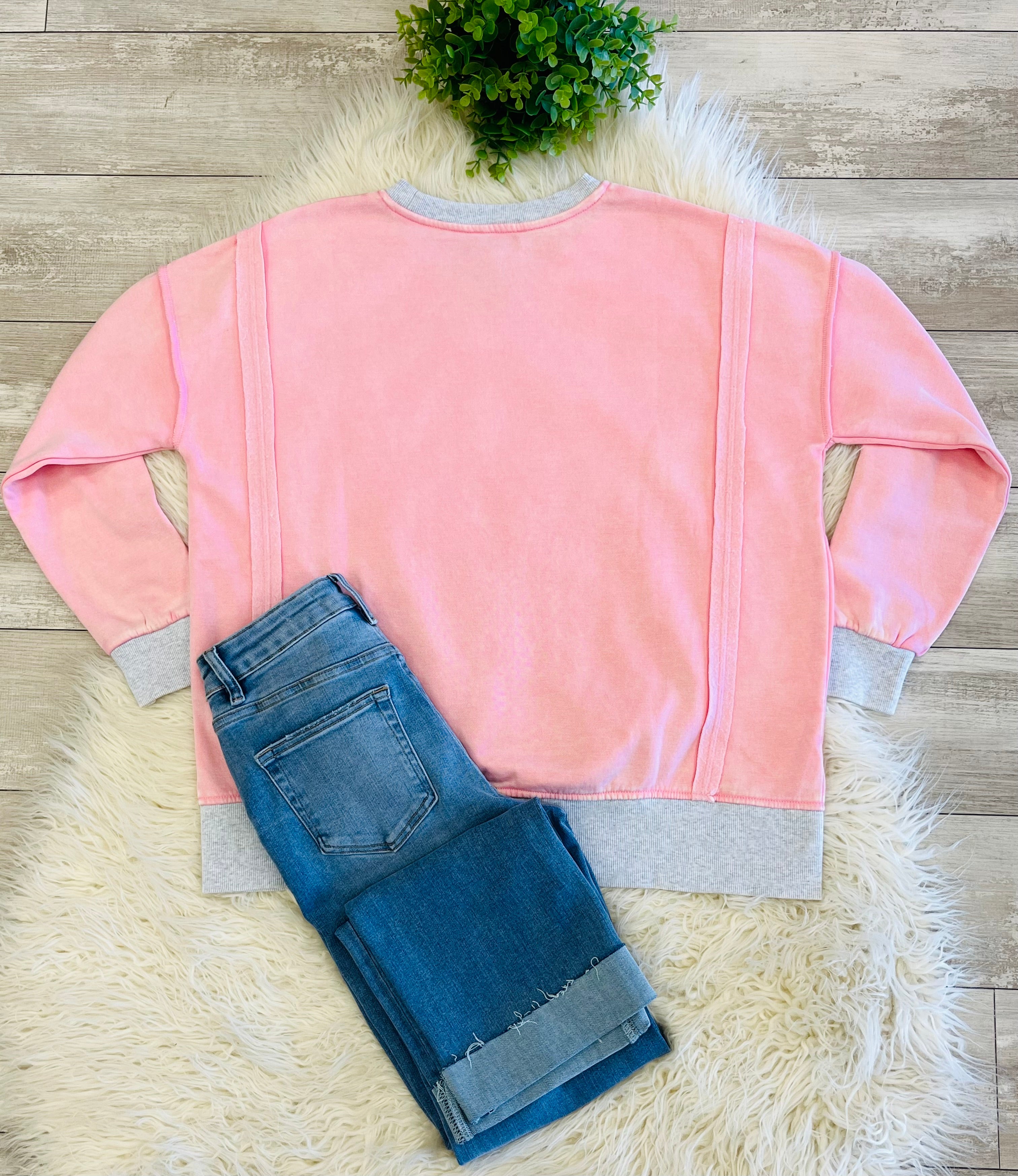 Women’s Zenana Washed Exposed Seam Sweatshirt In Light Pink