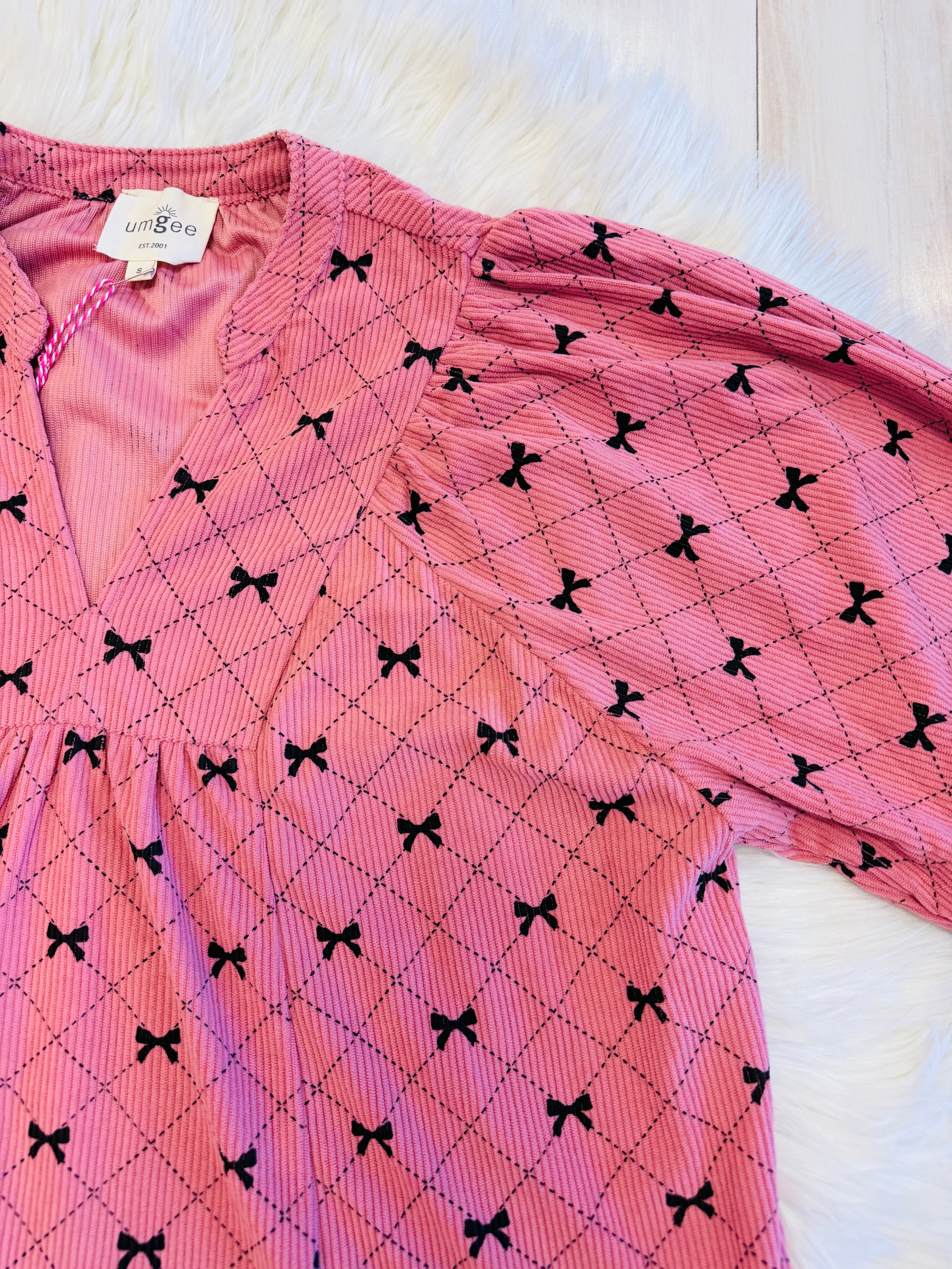 Women’s Umgee Corduroy Bow Print Top Loose Fit