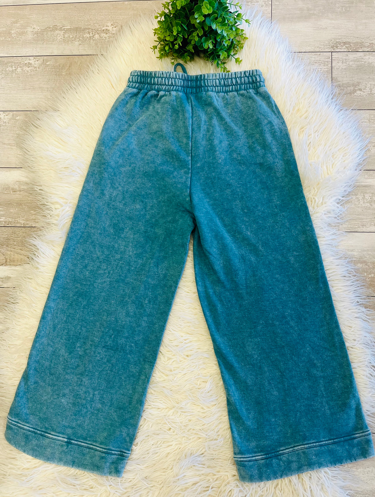 Women’s Zenana Cropped Wide Leg Comfy Teal Acid Wash Pants - True to Size