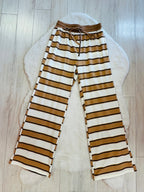Women’s Evermmee brown and white striped pant set