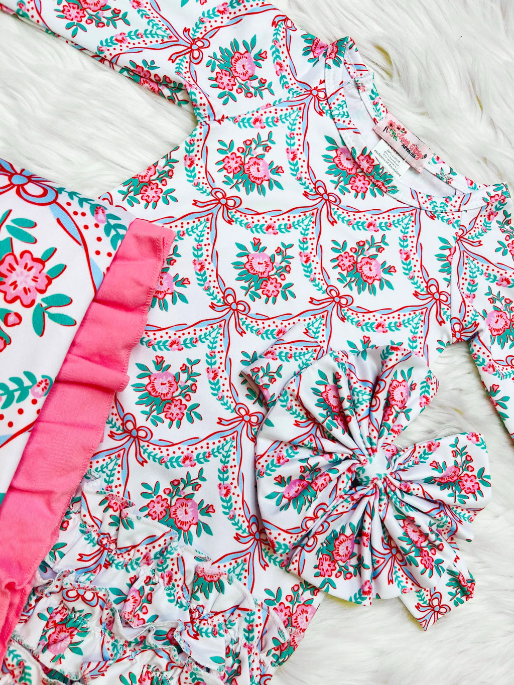 Girl’s Clover Cottage Pink Rose Newborn 3 Piece Set