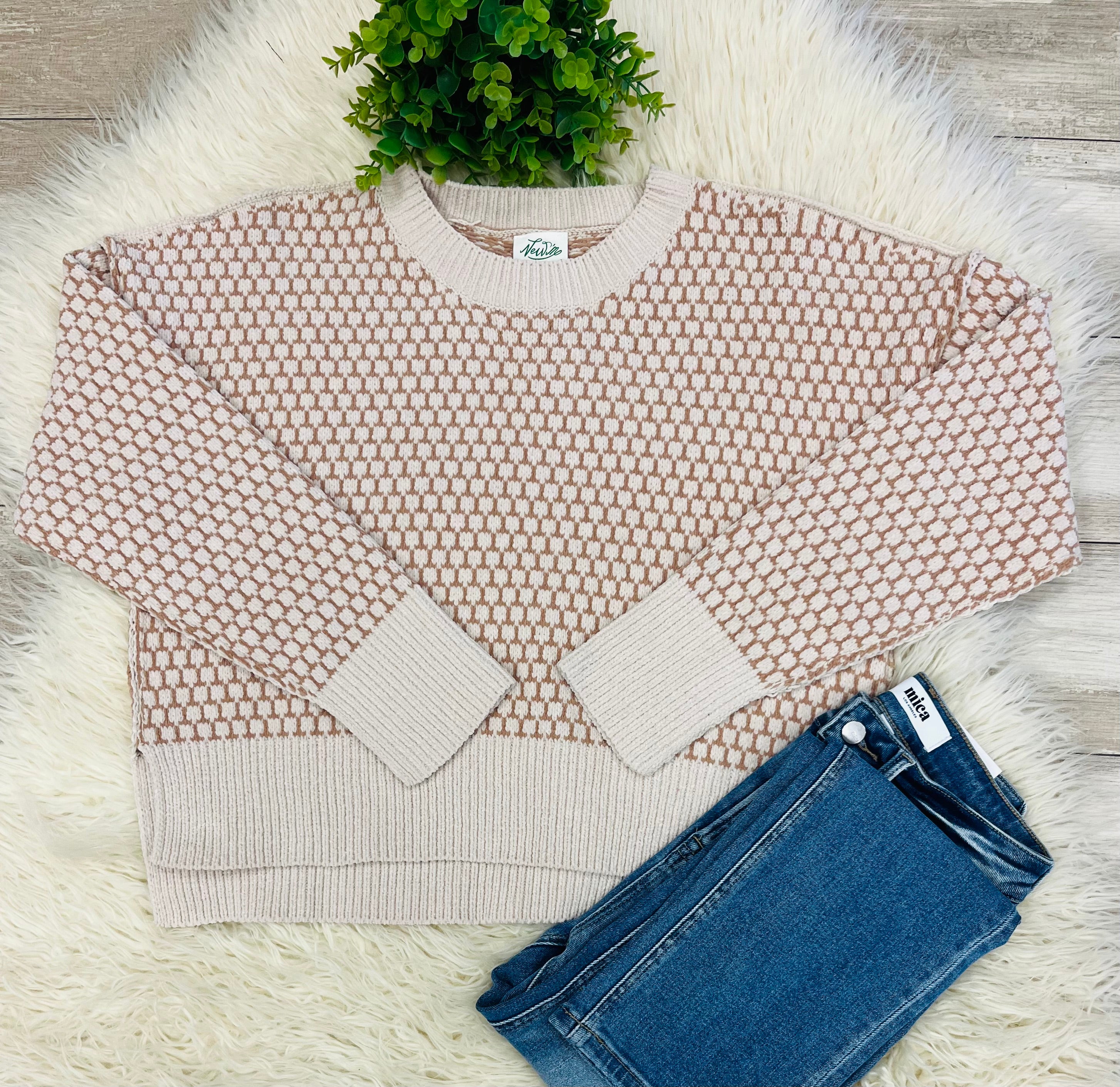 Women’s Ivory And Taupe Checkered Crewneck Knit sweater