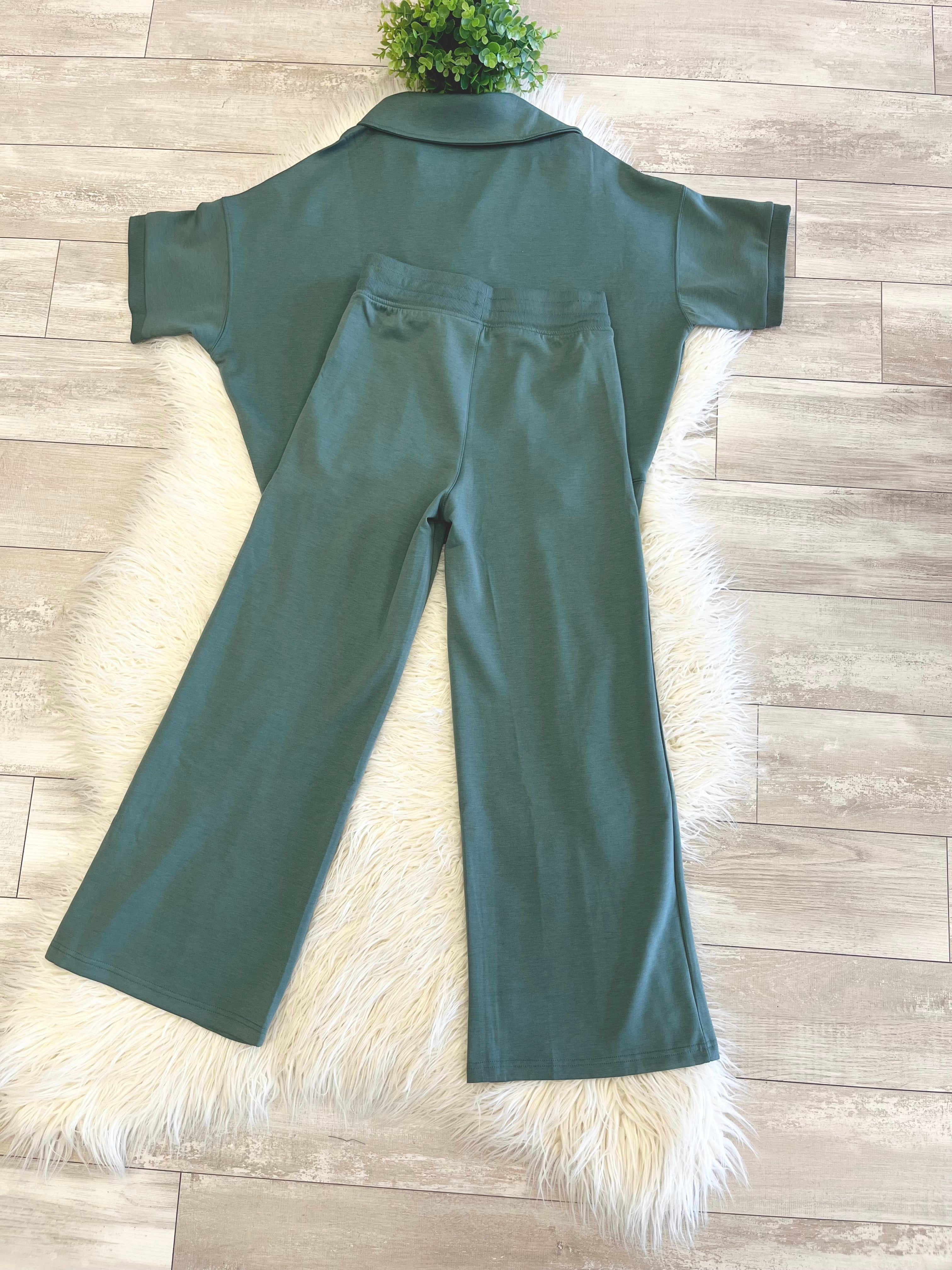 Women’s Zenana Short Sleeve Collared Scuba Set In Forest Green