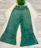 Women’s Zenana Exposed- Seam Flare Hem Pants With Pockets In Dark Green