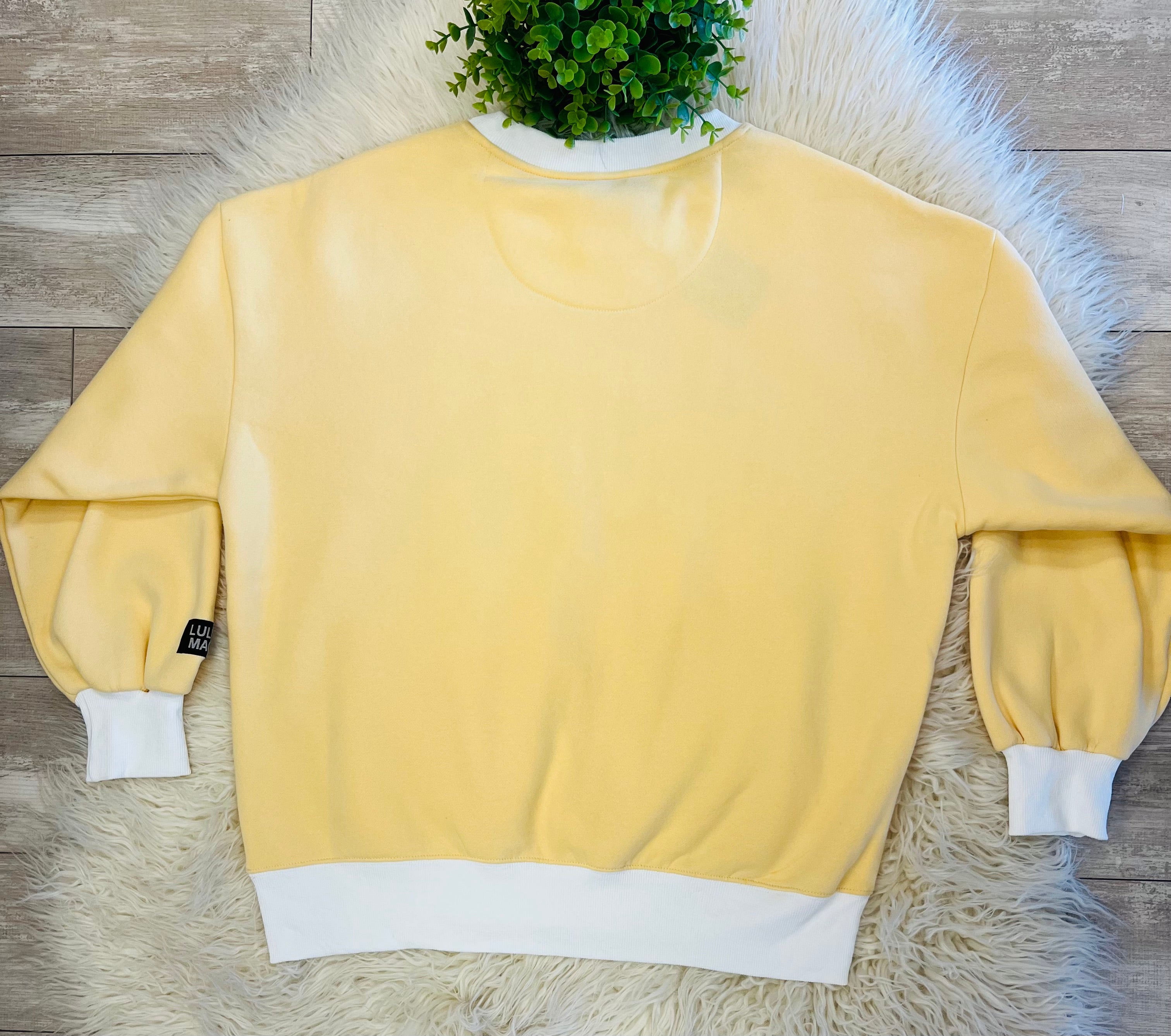 Women’s LuLu Mac Yellow & White Sweatshirt