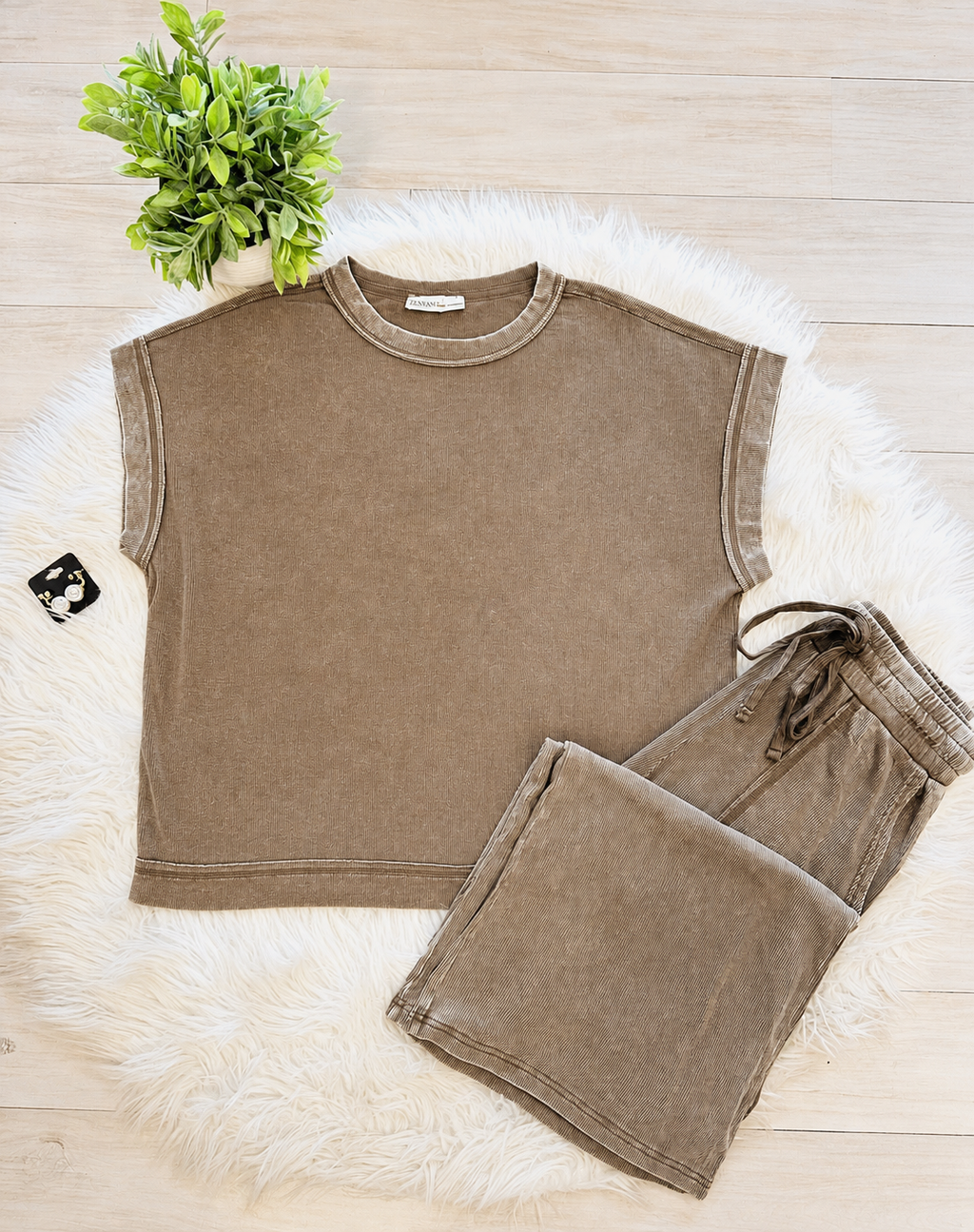 Women’s Zenana Brown Acid Wash Pant Set