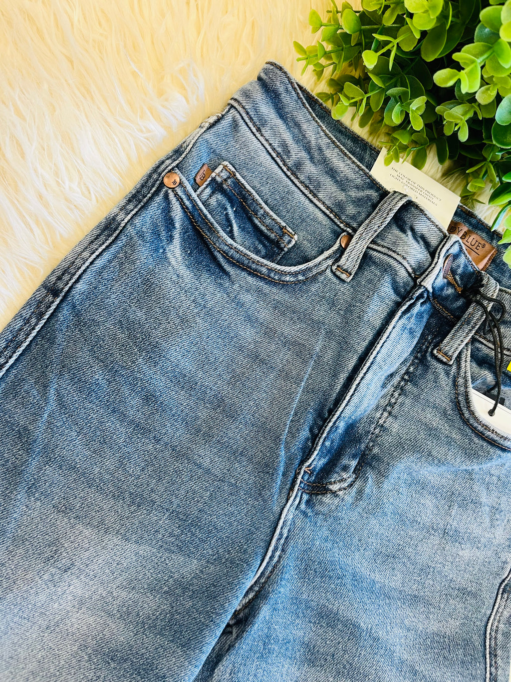 Women’s Petite Judy Blue Medium Wash High Waist Daisy Bootcut Short Jeans 1162