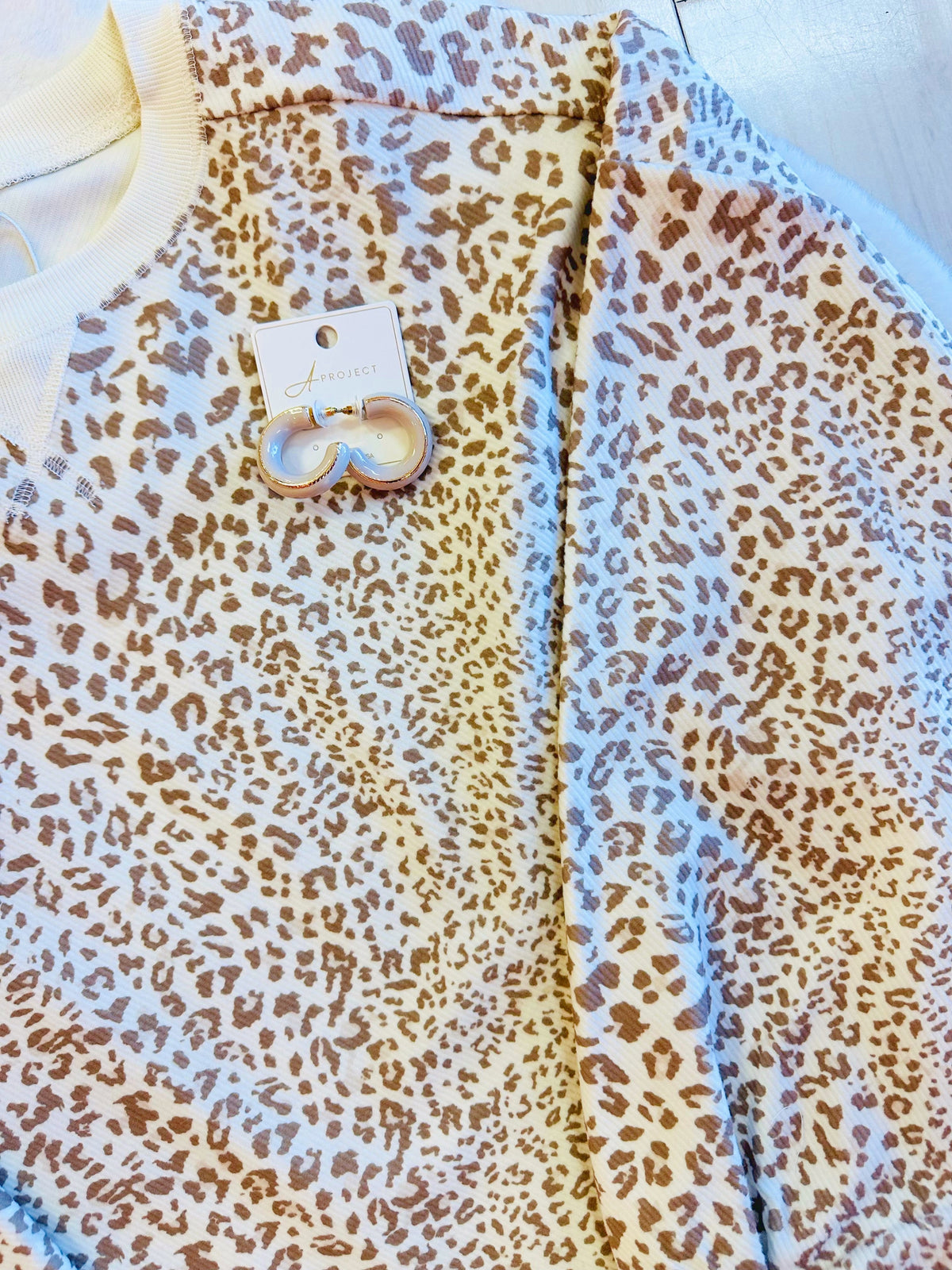 Women’s brown cheetah print top-true to size
