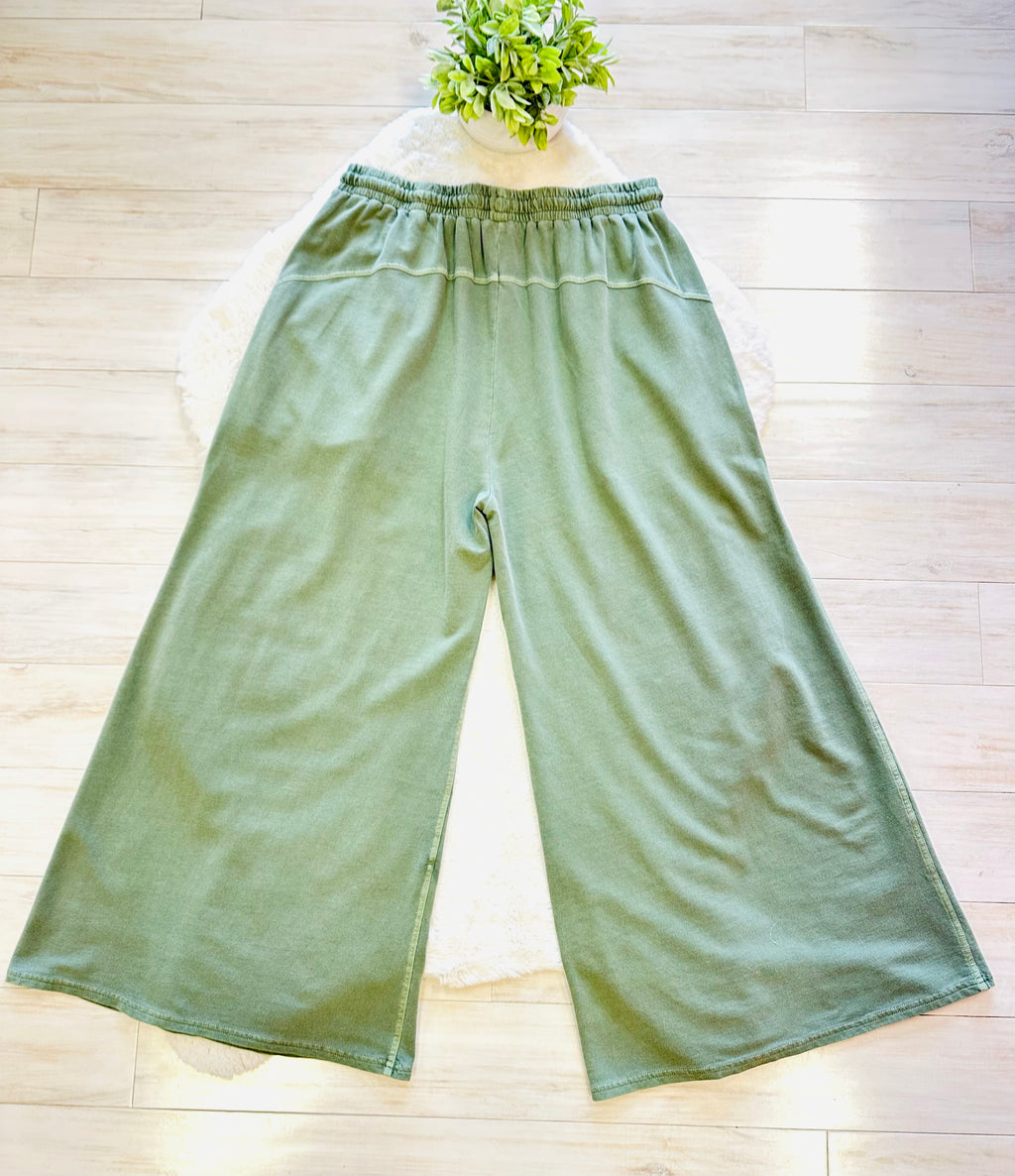 Women’s Curvy Petite Zenana Enzyme Wash Jade Wide- Leg Pants