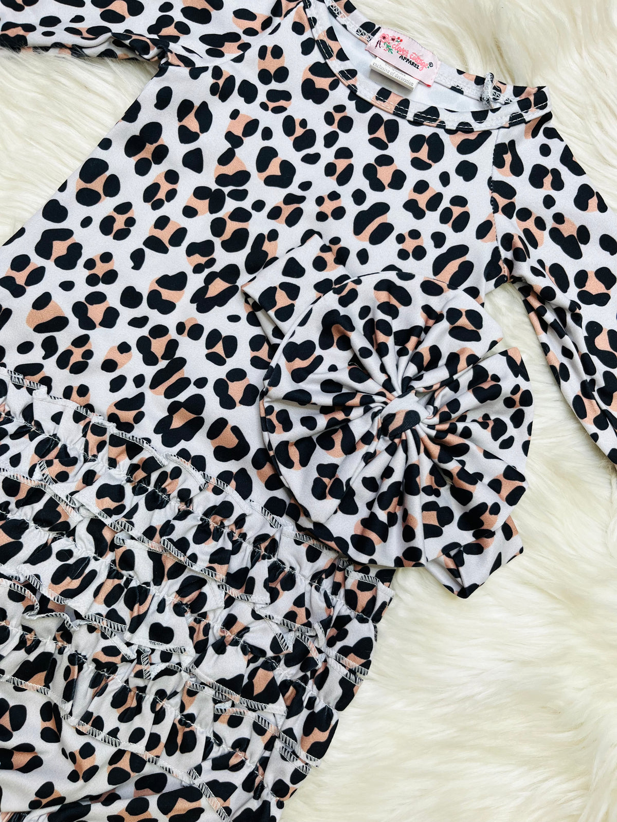 Girl’s Clover Cottage Cheetah Print Newborn Gown and Bow Set