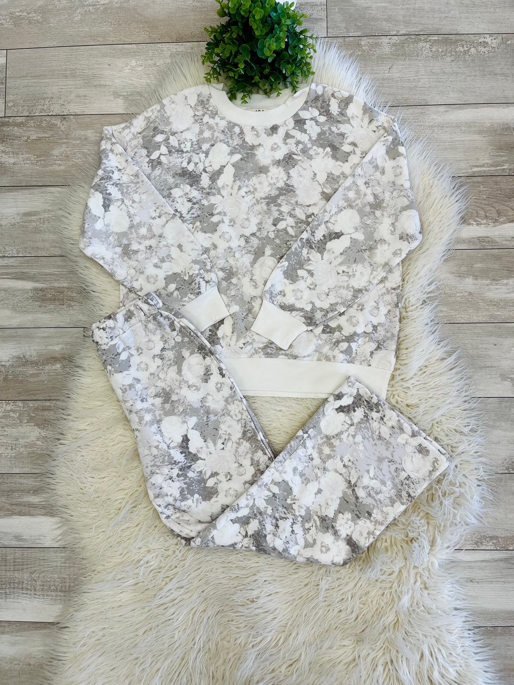 Women’s Floral Wash Two Piece Set