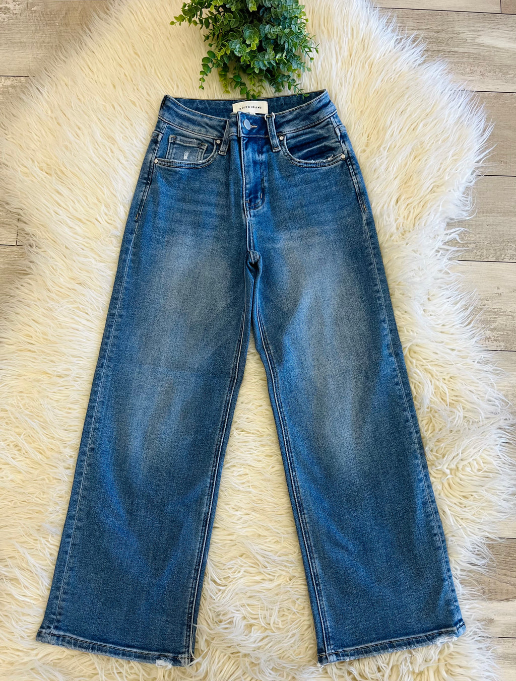 Women’s Risen Straight Leg Jeans 1790