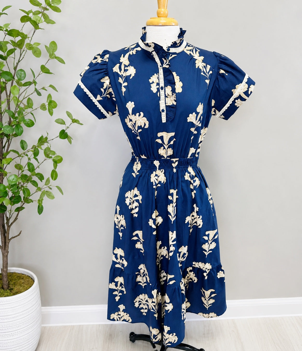 Women’s Umgee Navy and Cream Printed Dress