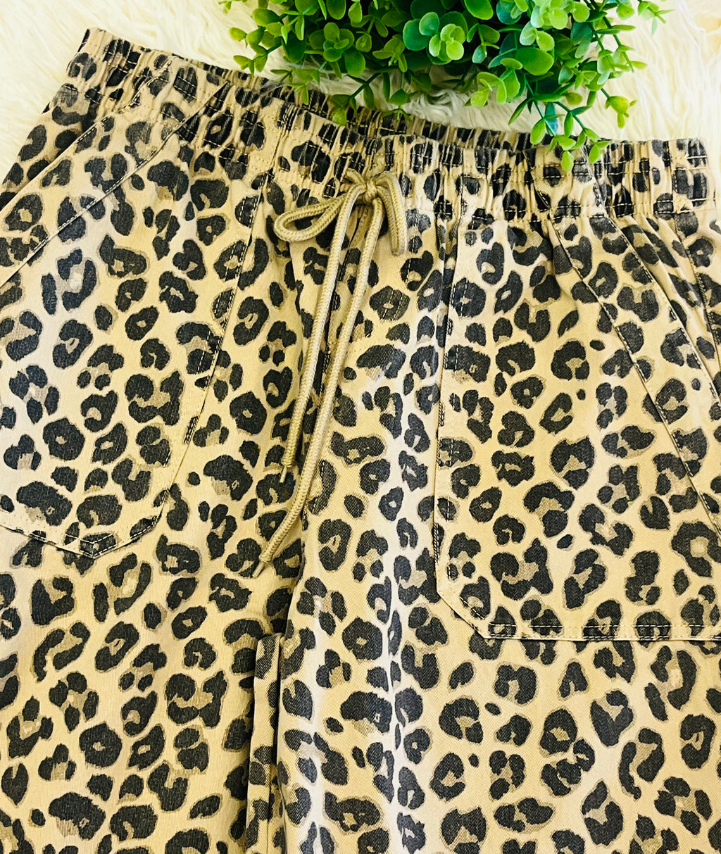 Women’s Leopard Print Barrel Drawstring Pants