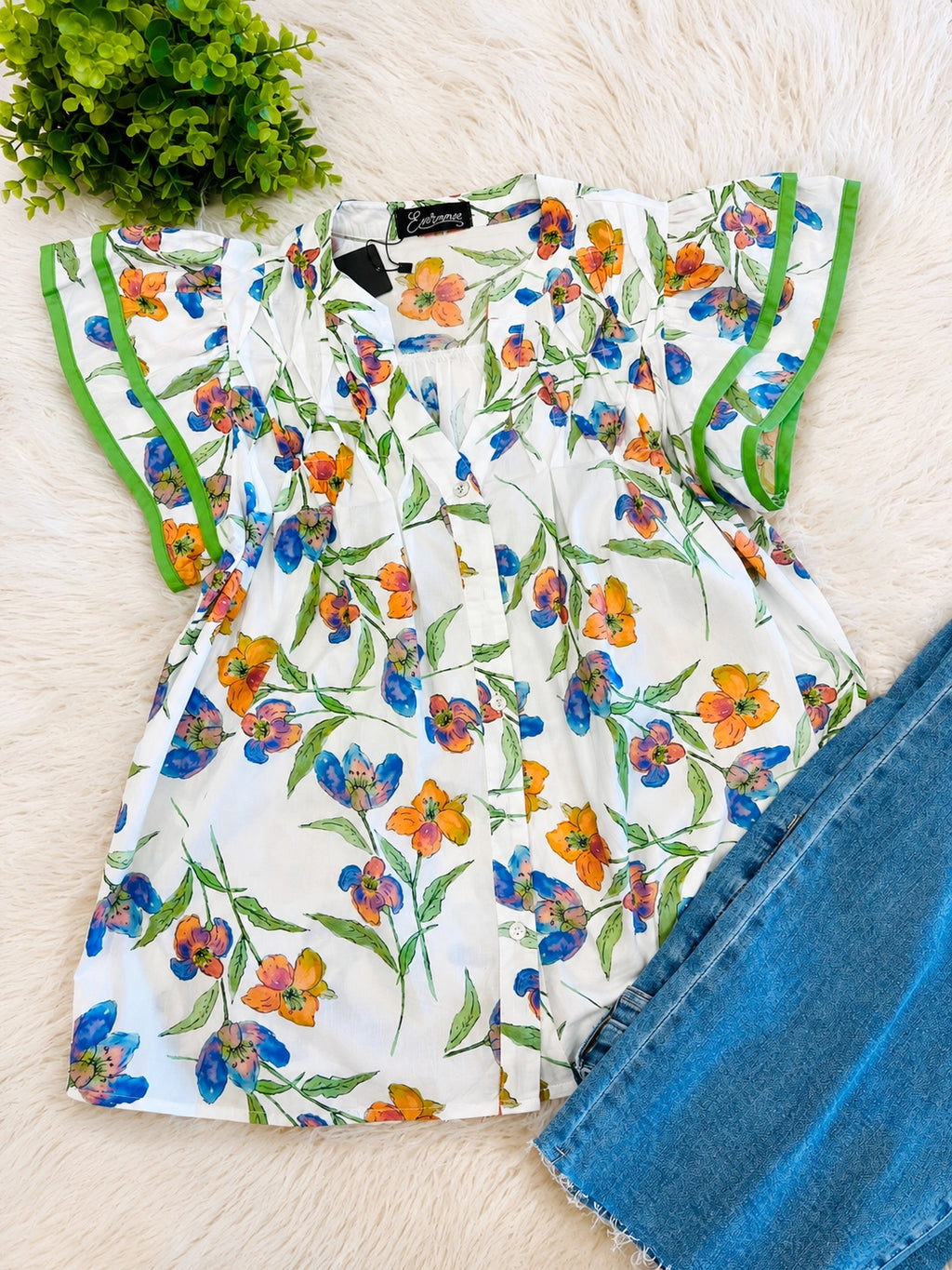 Women’s EverMMee Floral Ruffle Sleeve Button Down Top