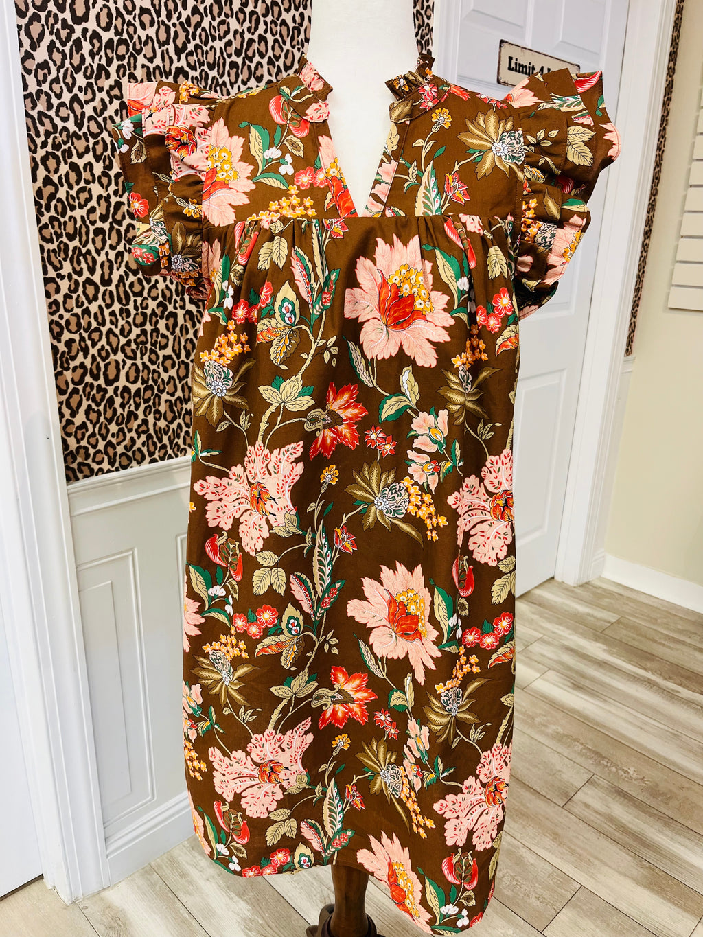 Women’s Floral Split Neck Mini Dress With Ruffle Sleeves