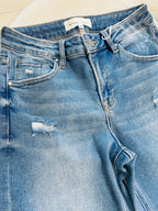 Women’s Risen Mid Rise Jeans Style 1916