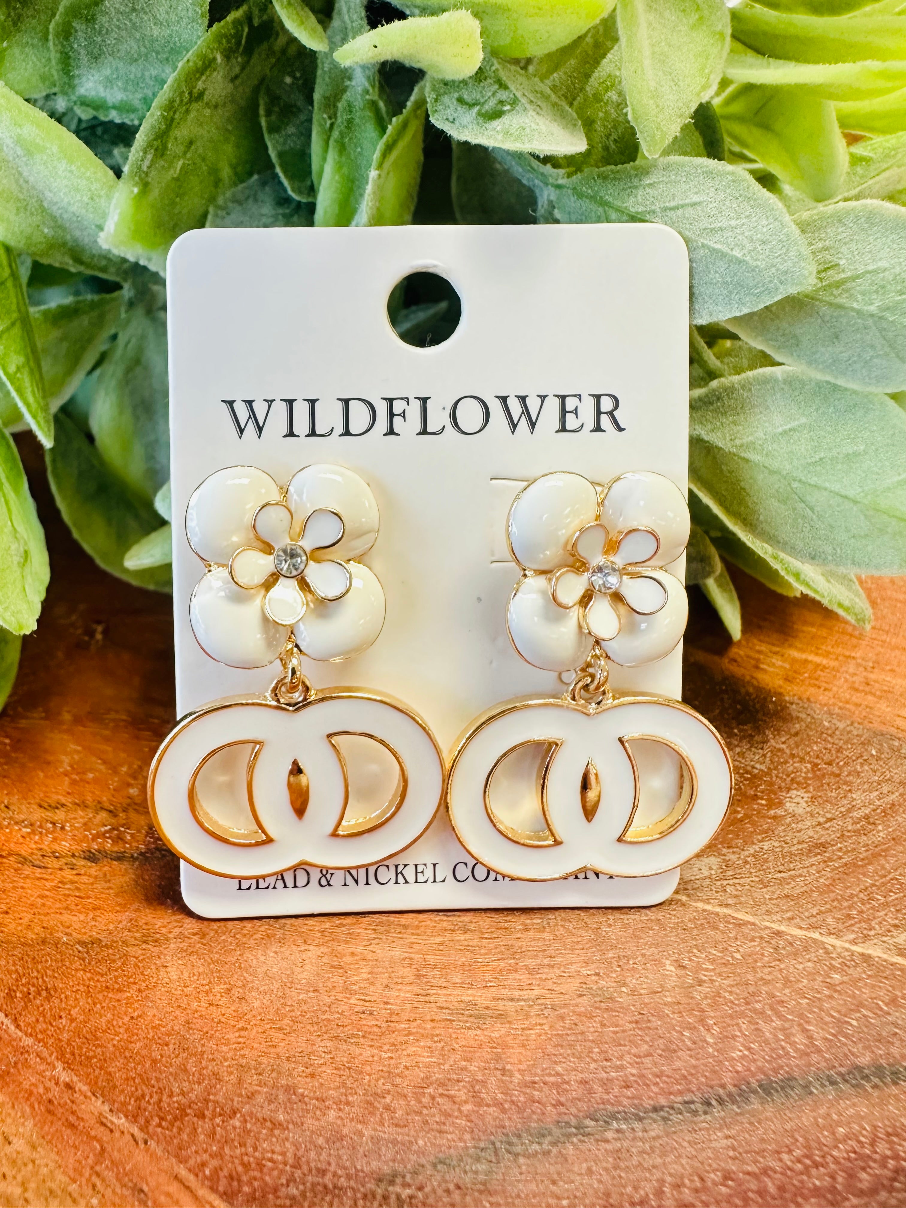 Women’s White Flower with Gold Accents Earrings