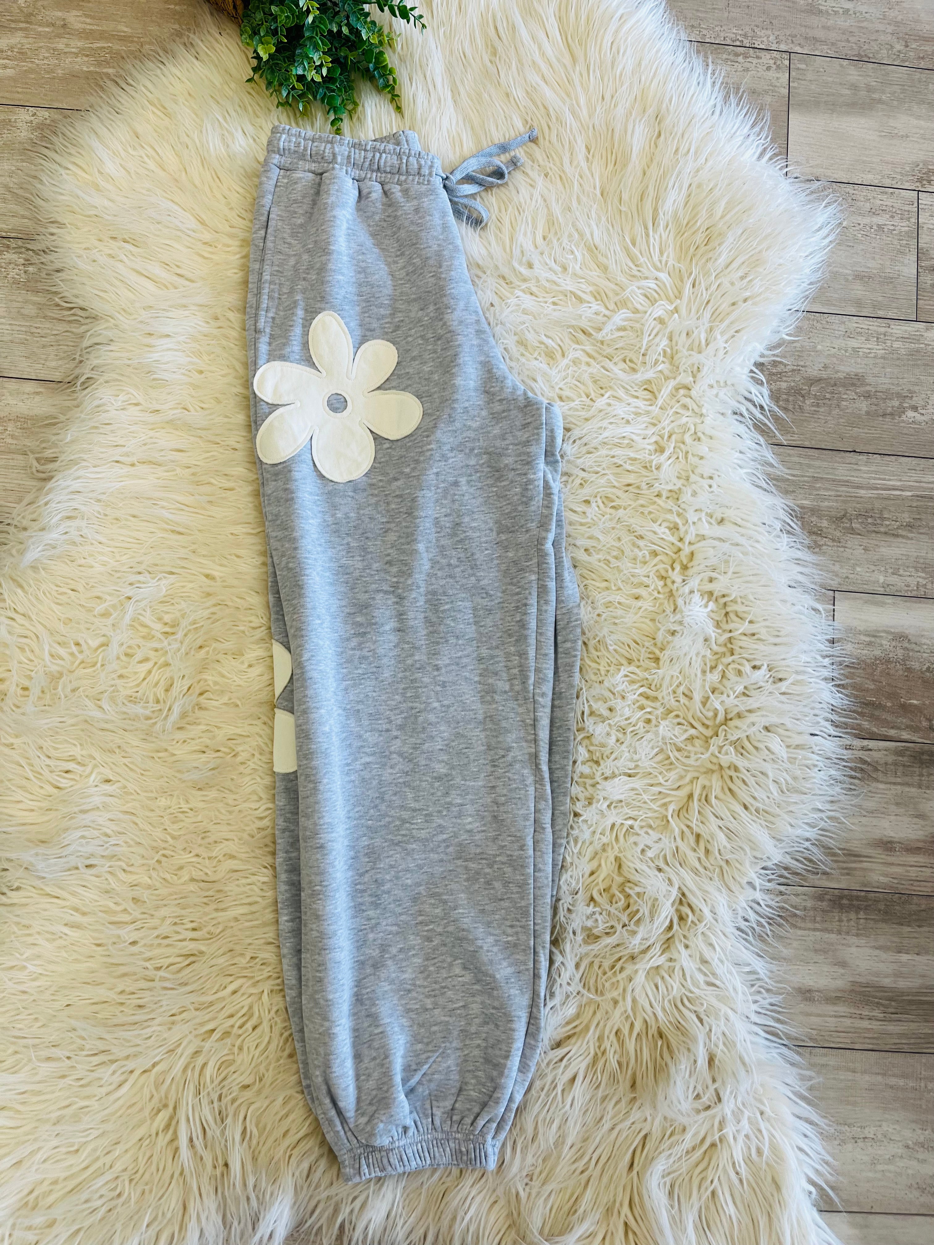 Women’s Double Zero Grey Daisy Two Piece Set