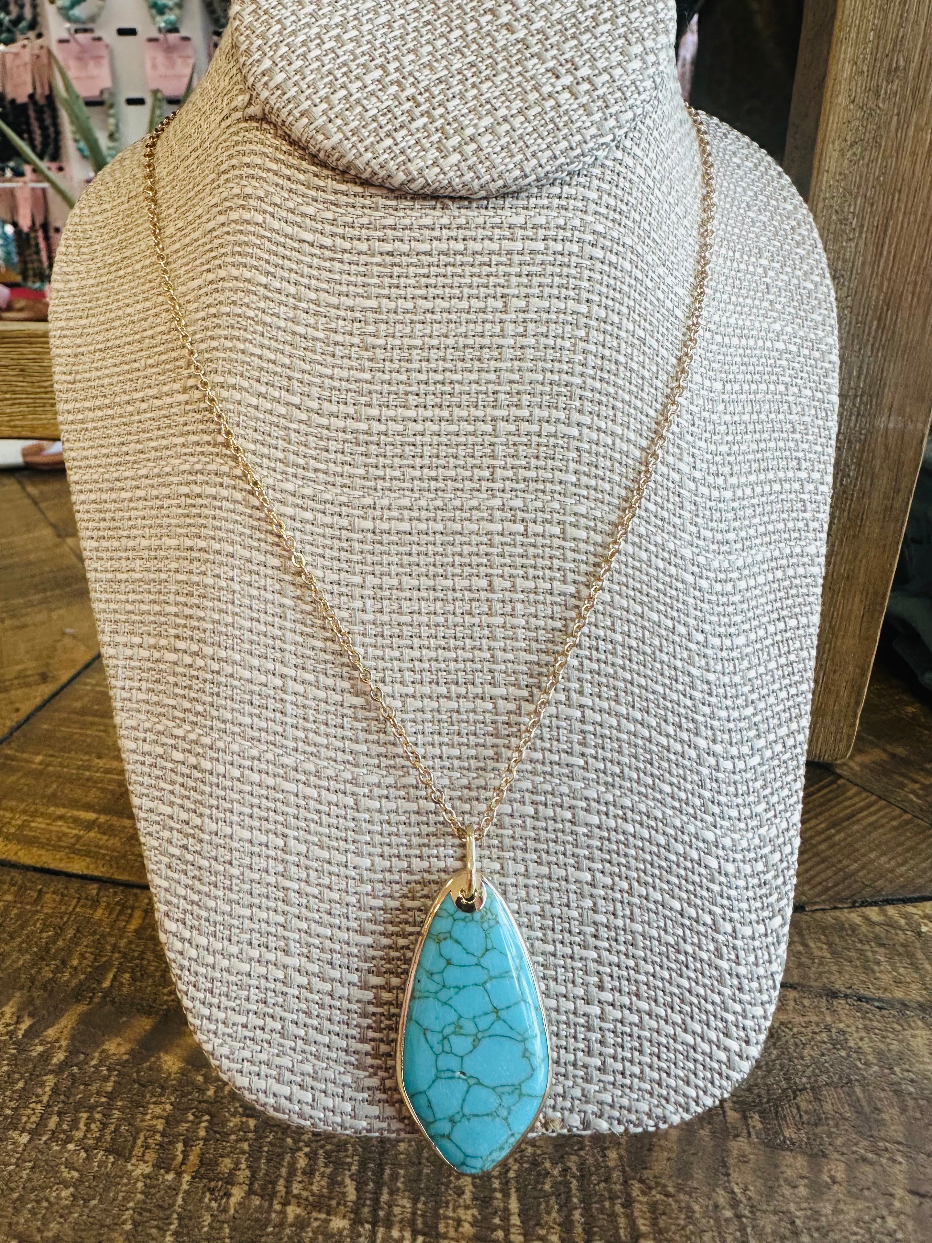 Women’s Gold Chained and Teal Marble Pendant Necklace