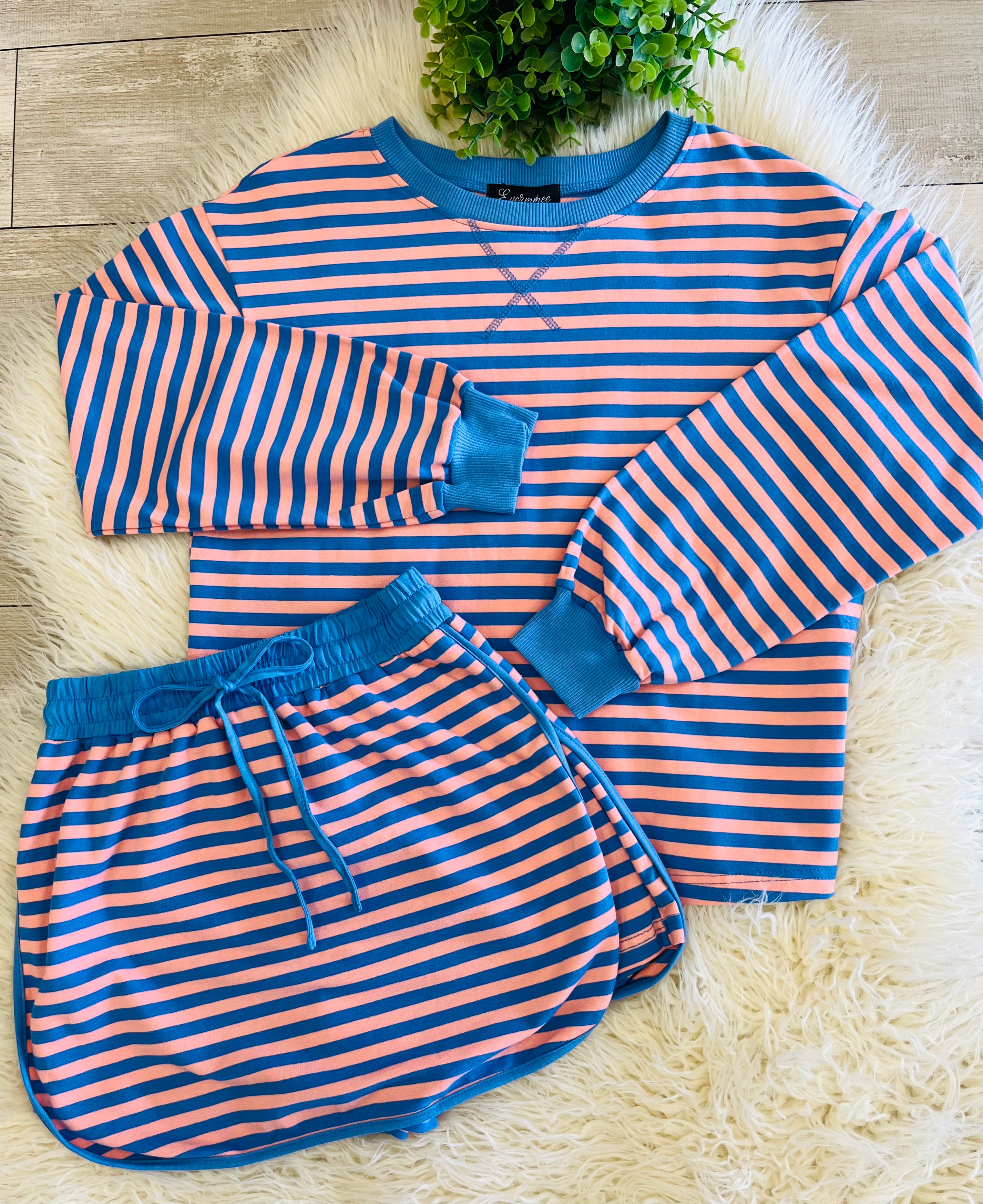 Women’s Evermmee Peach+Blue Stripped Long Sleeve Scort Set