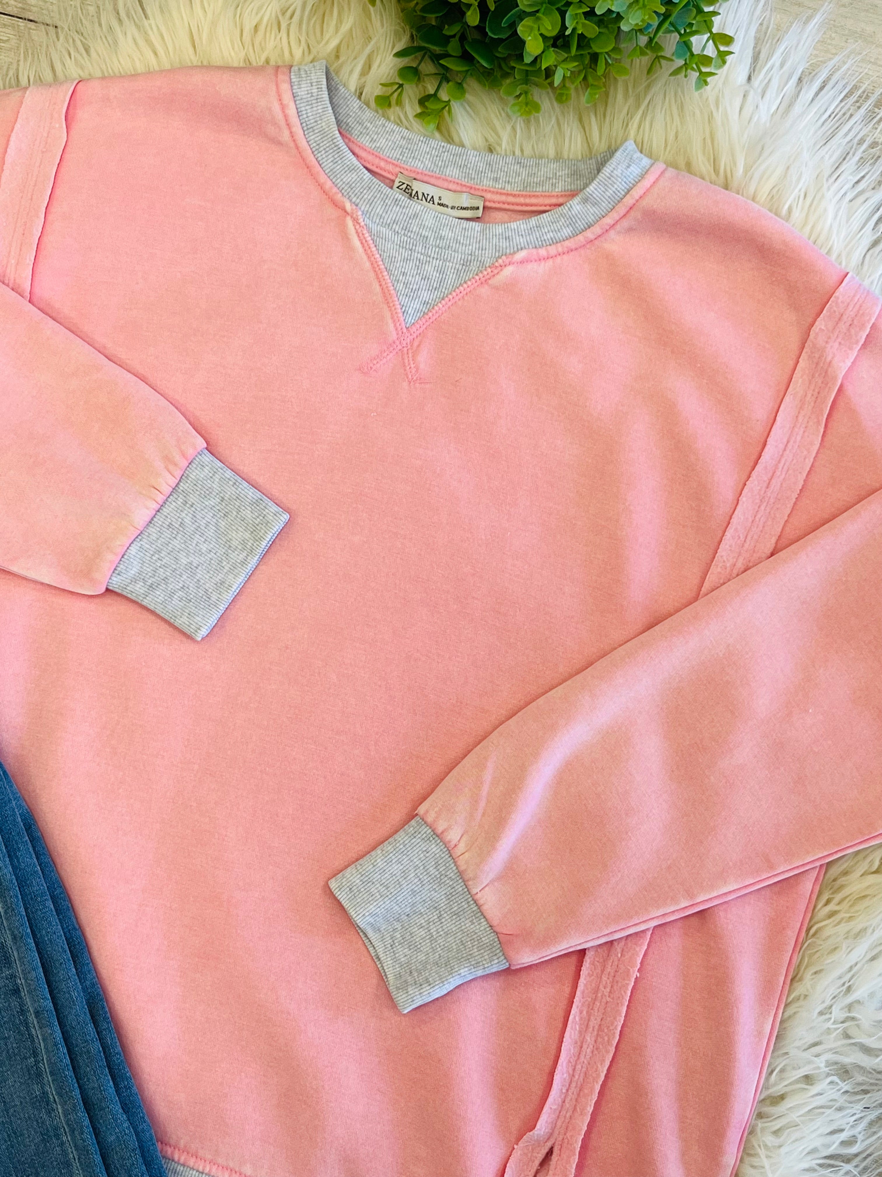Women’s Zenana Washed Exposed Seam Sweatshirt In Light Pink