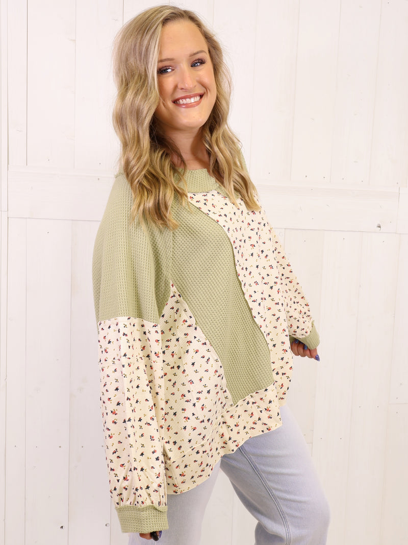 POL Olive Floral Oversized Top - Pullover Sweater