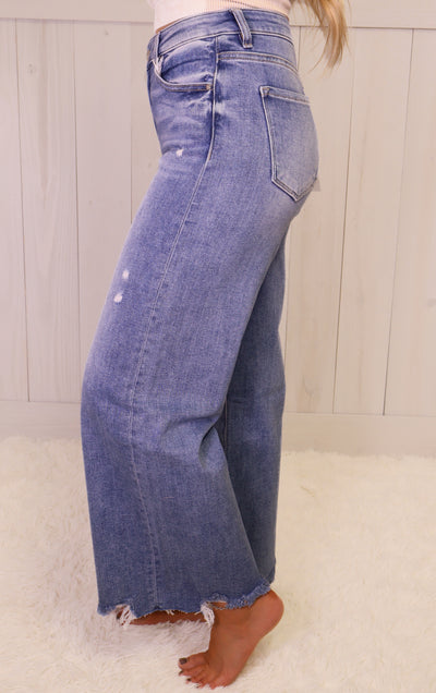 Risen Medium High Rise Wide Leg Jeans 5878